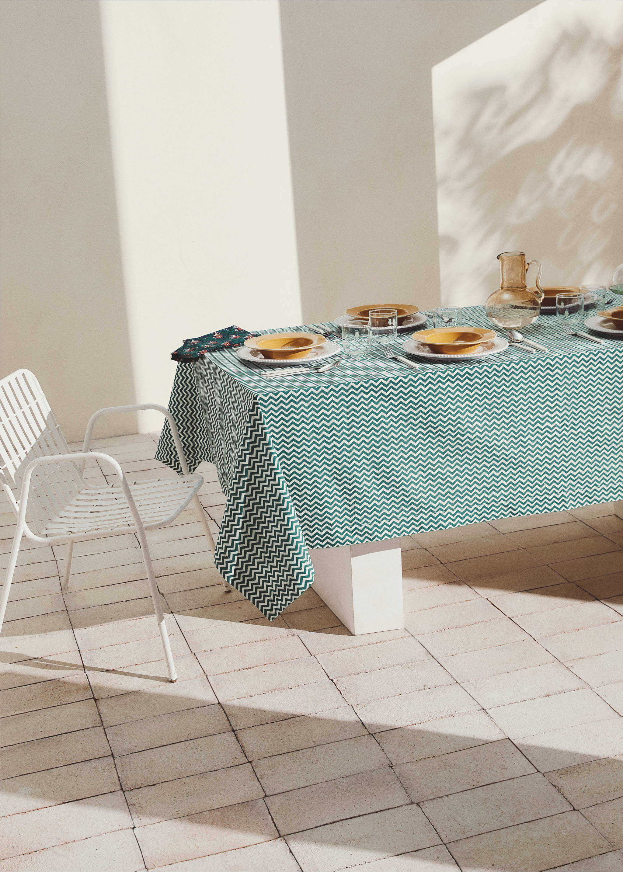 Mantel algodón estampado colorido 6 a 8 comensales - Plano general, Verde. Ref: 27093343-00.