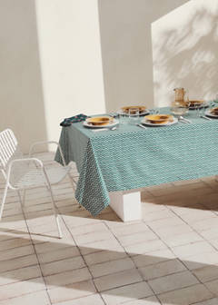 Vichy check cotton tablecloth for 8 to 10 guests — Green 1