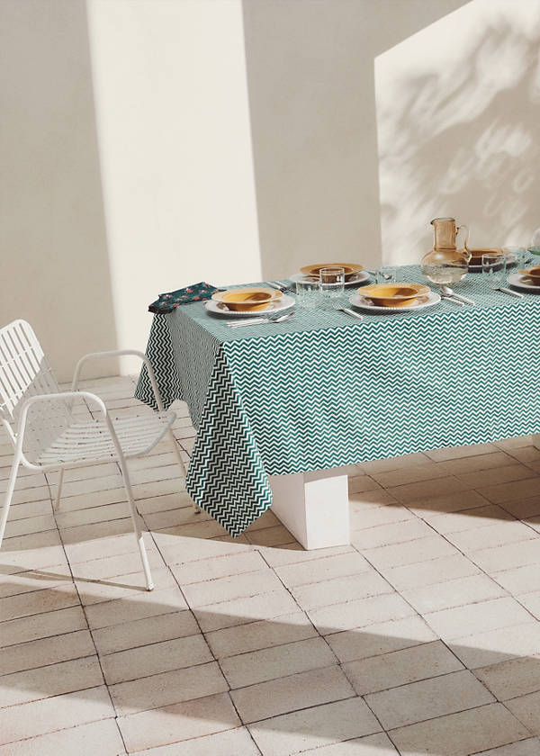 Vichy check cotton tablecloth for 8 to 10 guests — Green