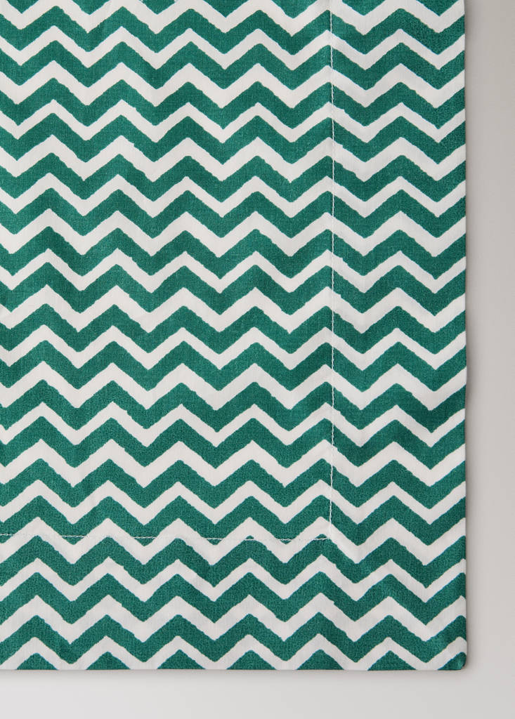 Vichy check cotton tablecloth for 8 to 10 guests — Green
