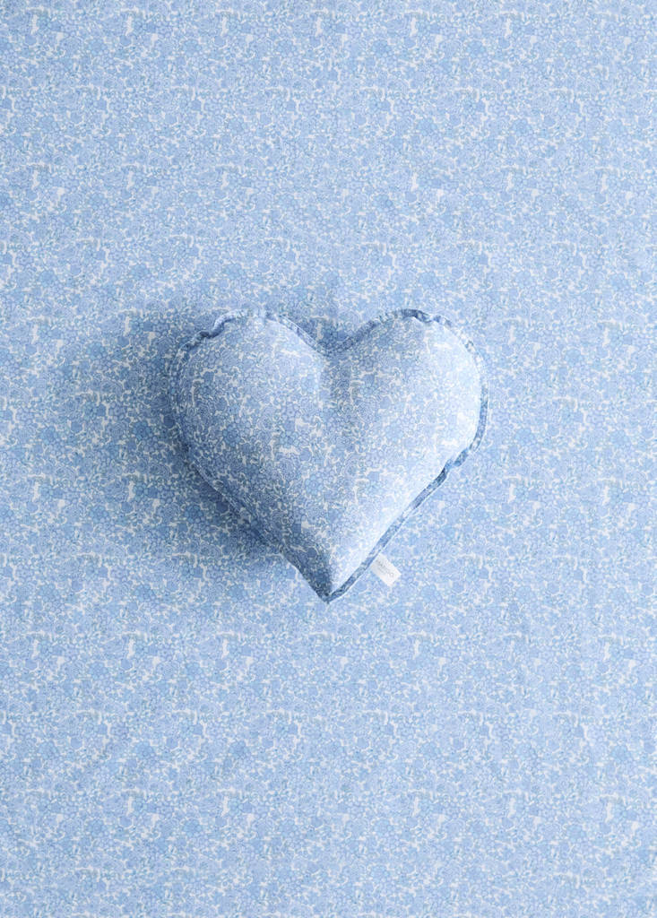 Heart print cotton cushion — Blue