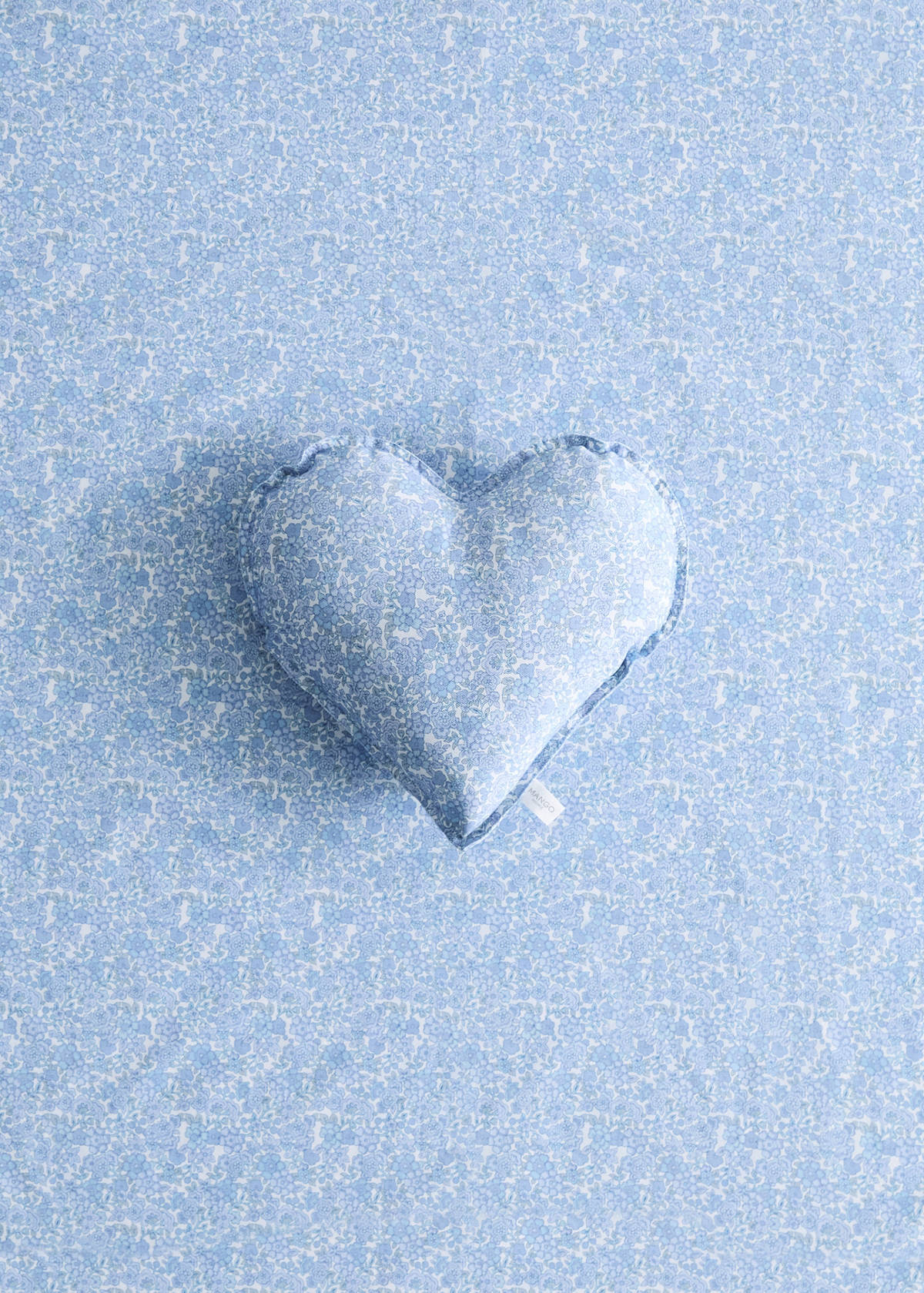 Heart print cotton cushion — Blue