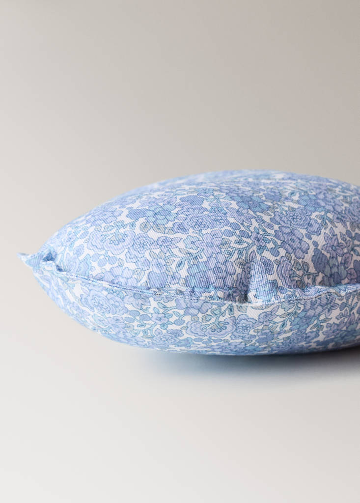 Heart print cotton cushion — Blue