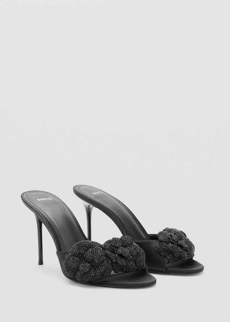 Sandals with flower strap — Black