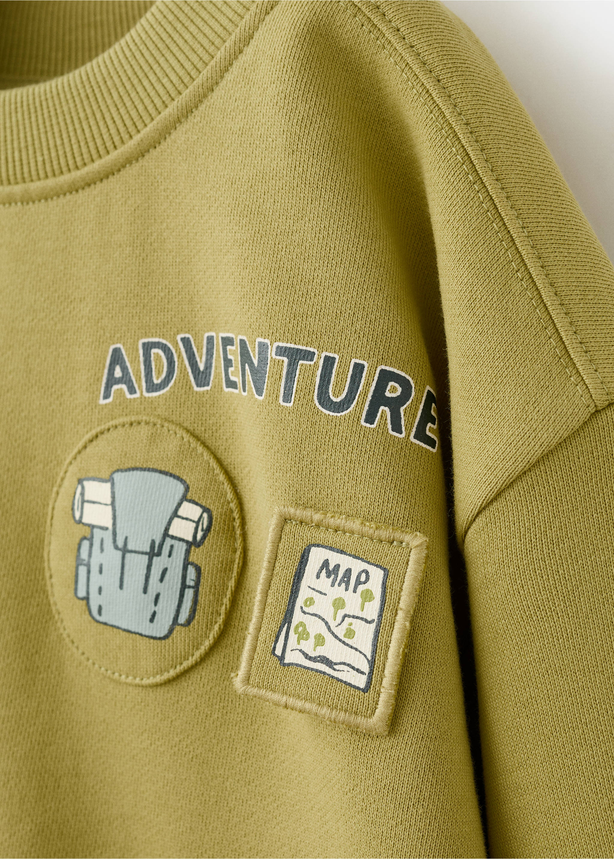 Desenli pamuklu sweatshirt - Ürün detayı 8, Çim Rengi. Ref: 27093709-00.