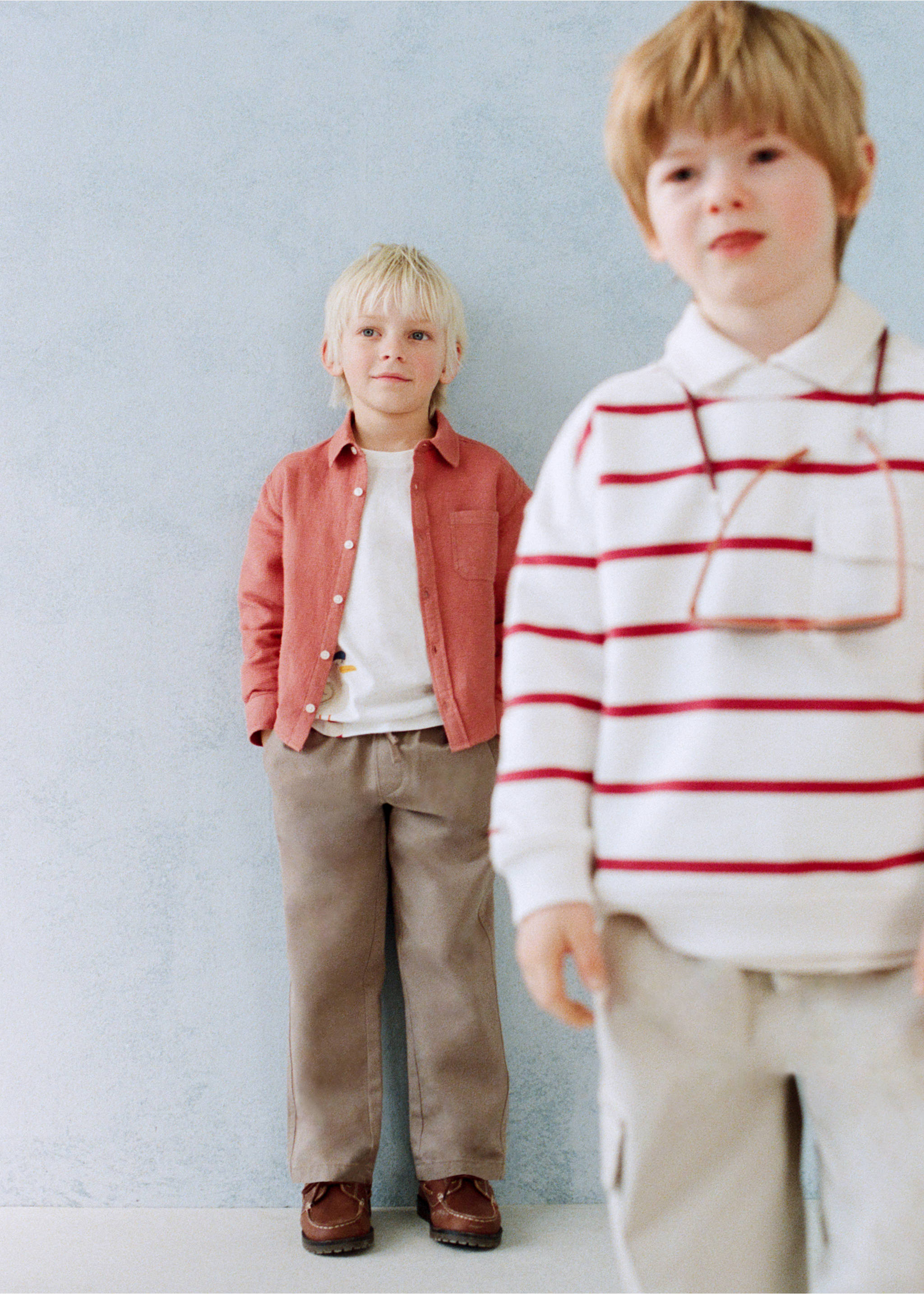 Straight-fit cotton trousers - Details of the article 5, Brown. Ref: 27093713-00.