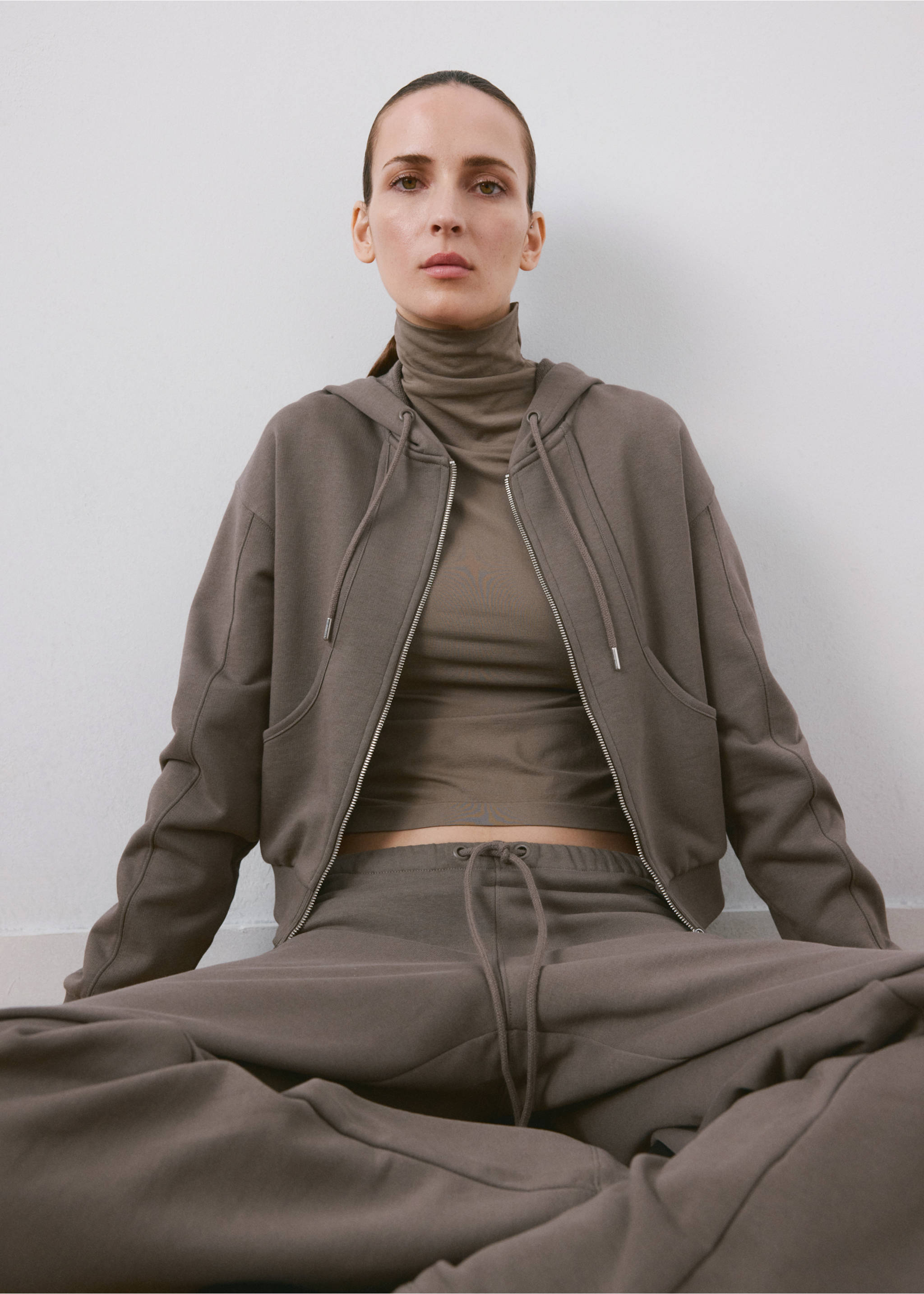 Sudadera costuras contraste - Detalle del artículo 1, Gris. Ref: 27093730-00.