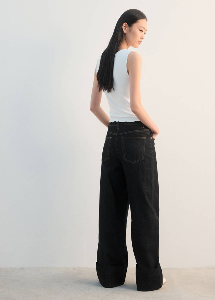 Scalloped hem top — Off White