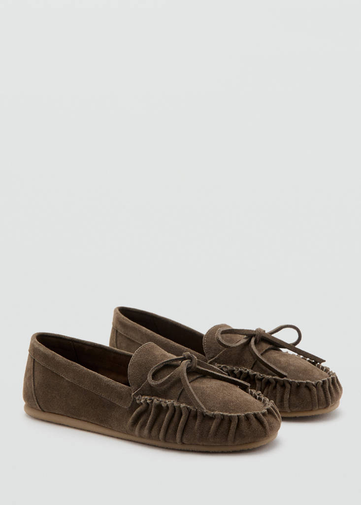Suede loafer with gathered toe — Sand