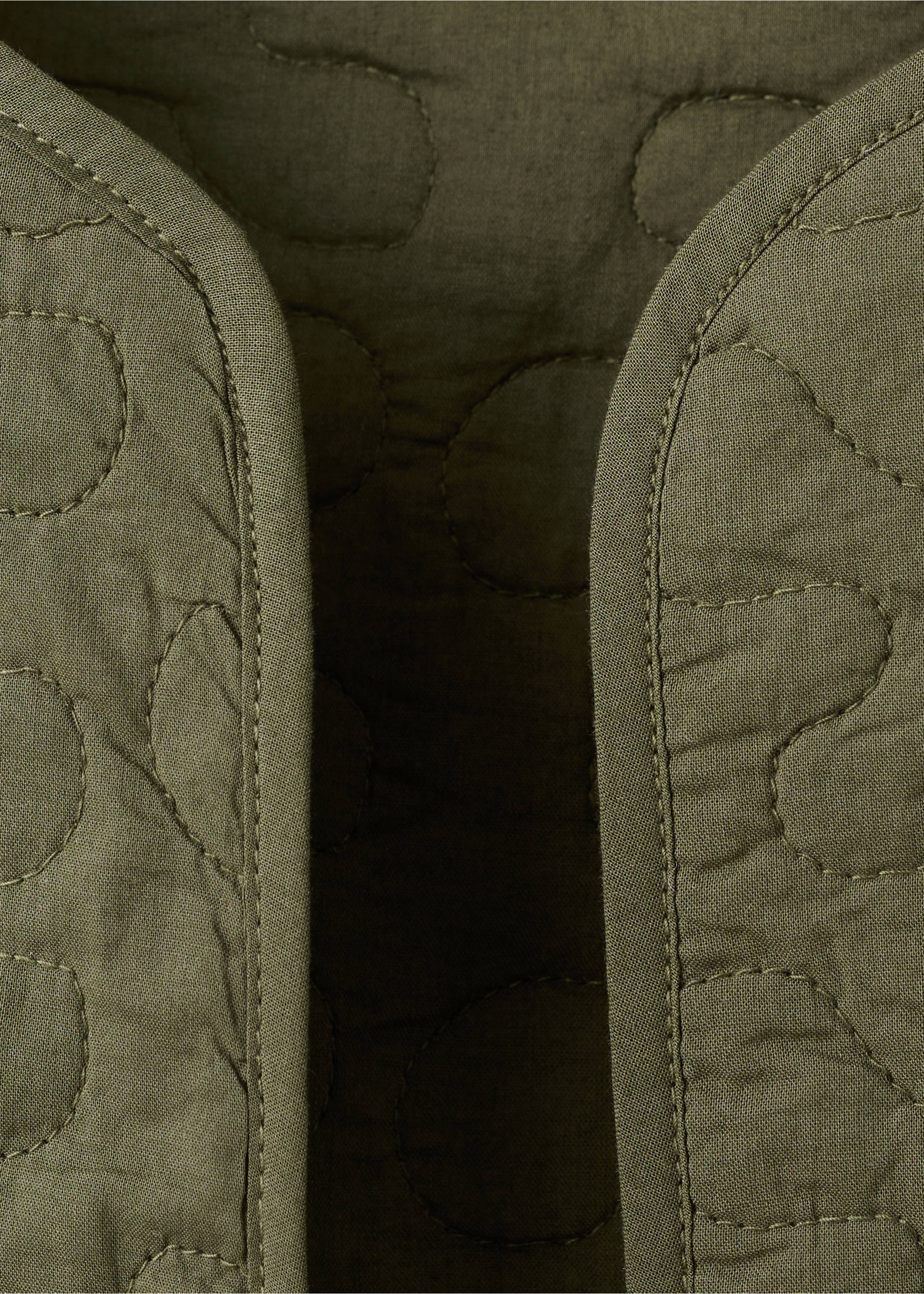 Broderad quiltad jacka - Detaljer om artikeln 8, Khaki. Ref: 27094048-00.