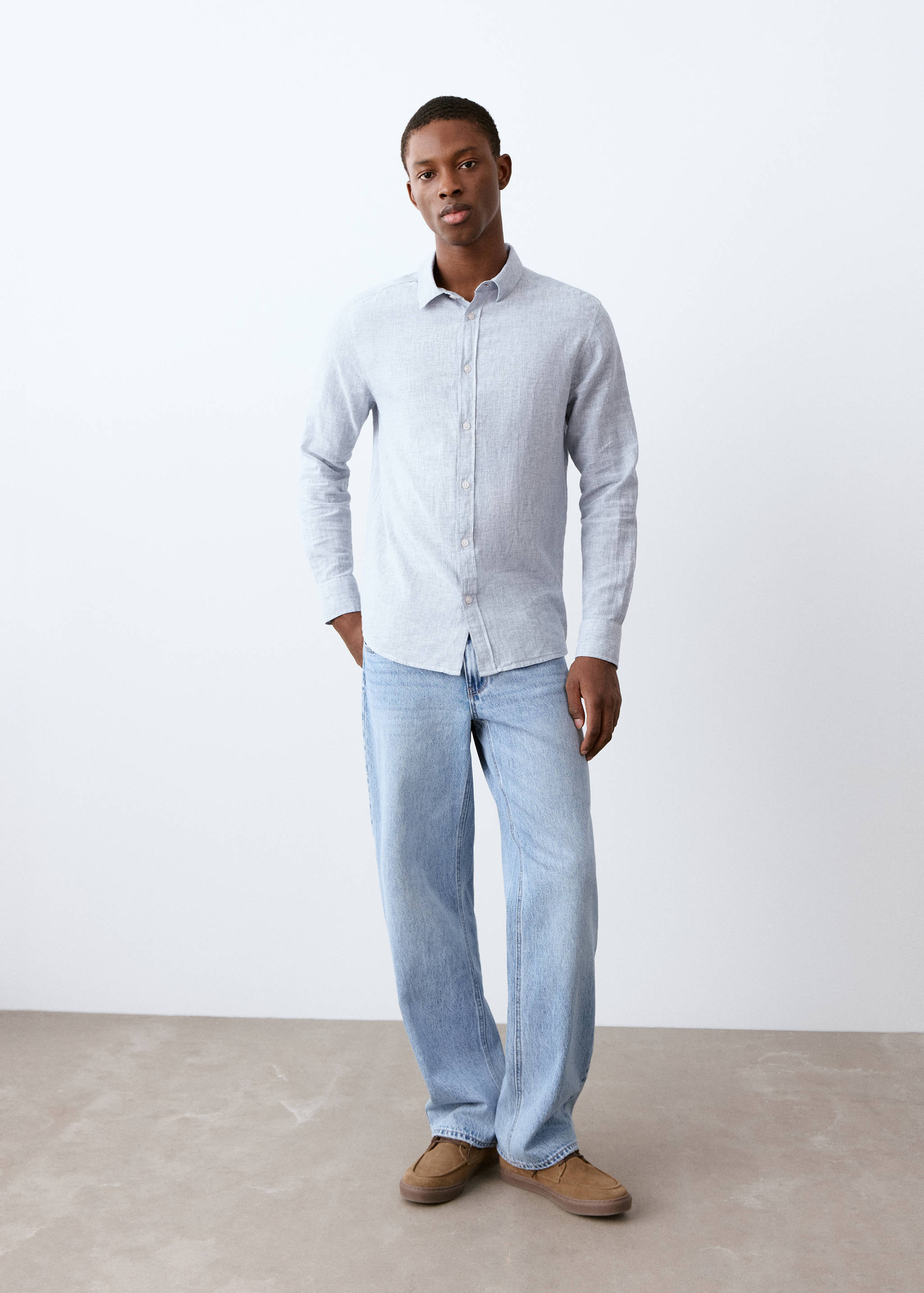Linen shirt with thin stripes - General plane