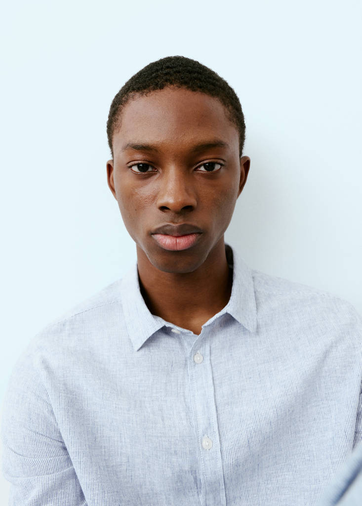 Linen shirt with thin stripes — Navy