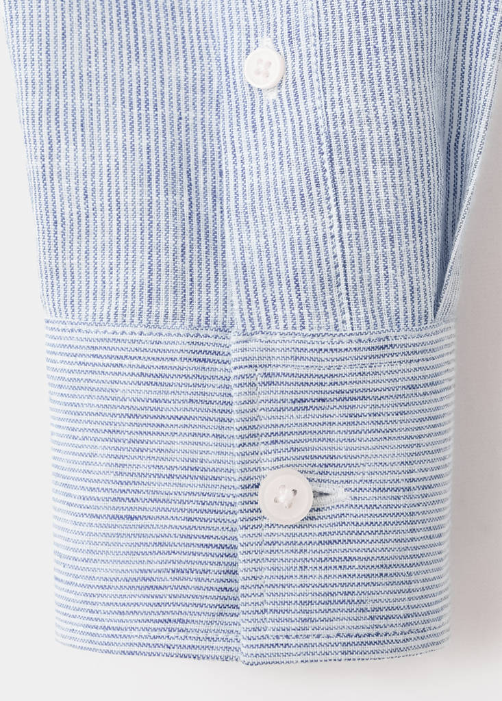 Linen shirt with thin stripes — Navy