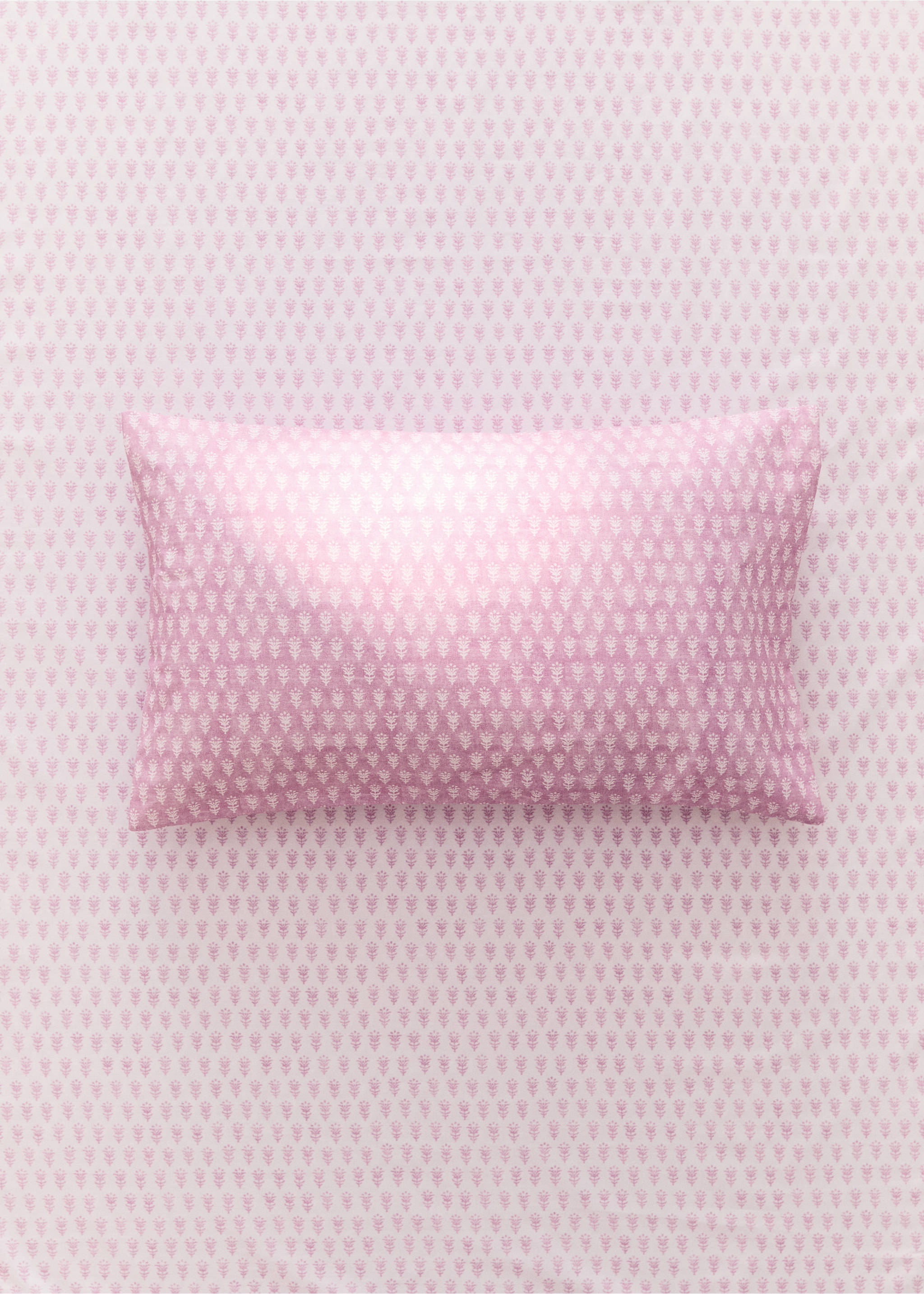 Cot bed pillowcase in mini floral percale cotton 30x50 cm - General plane, Pink. Ref: 27094057-00.