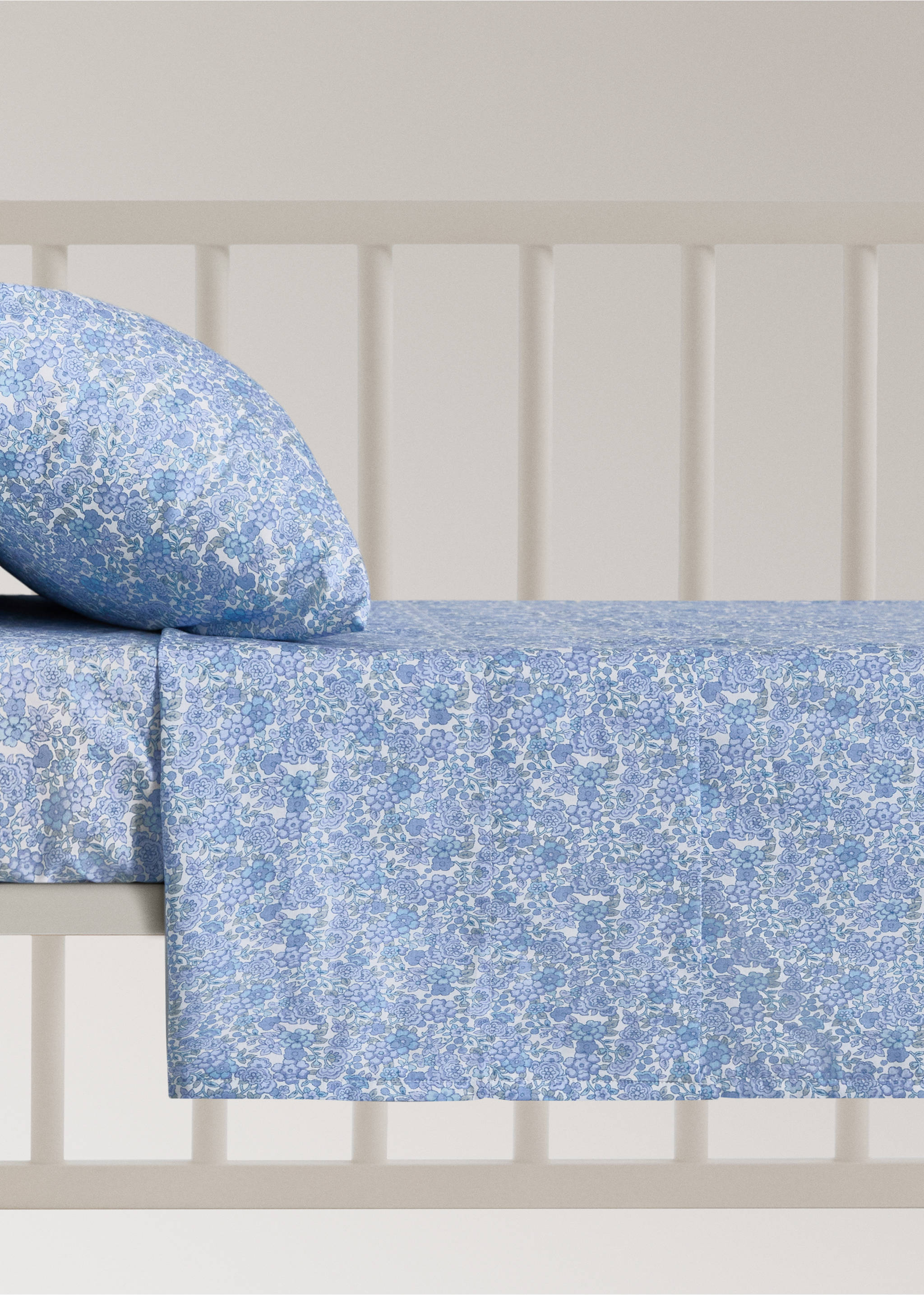 Cot bed top sheet in cotton percale with flowers - Article without model, Blue. Ref: 27094059-00.