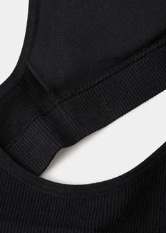 Essential triangle bra — Black 2