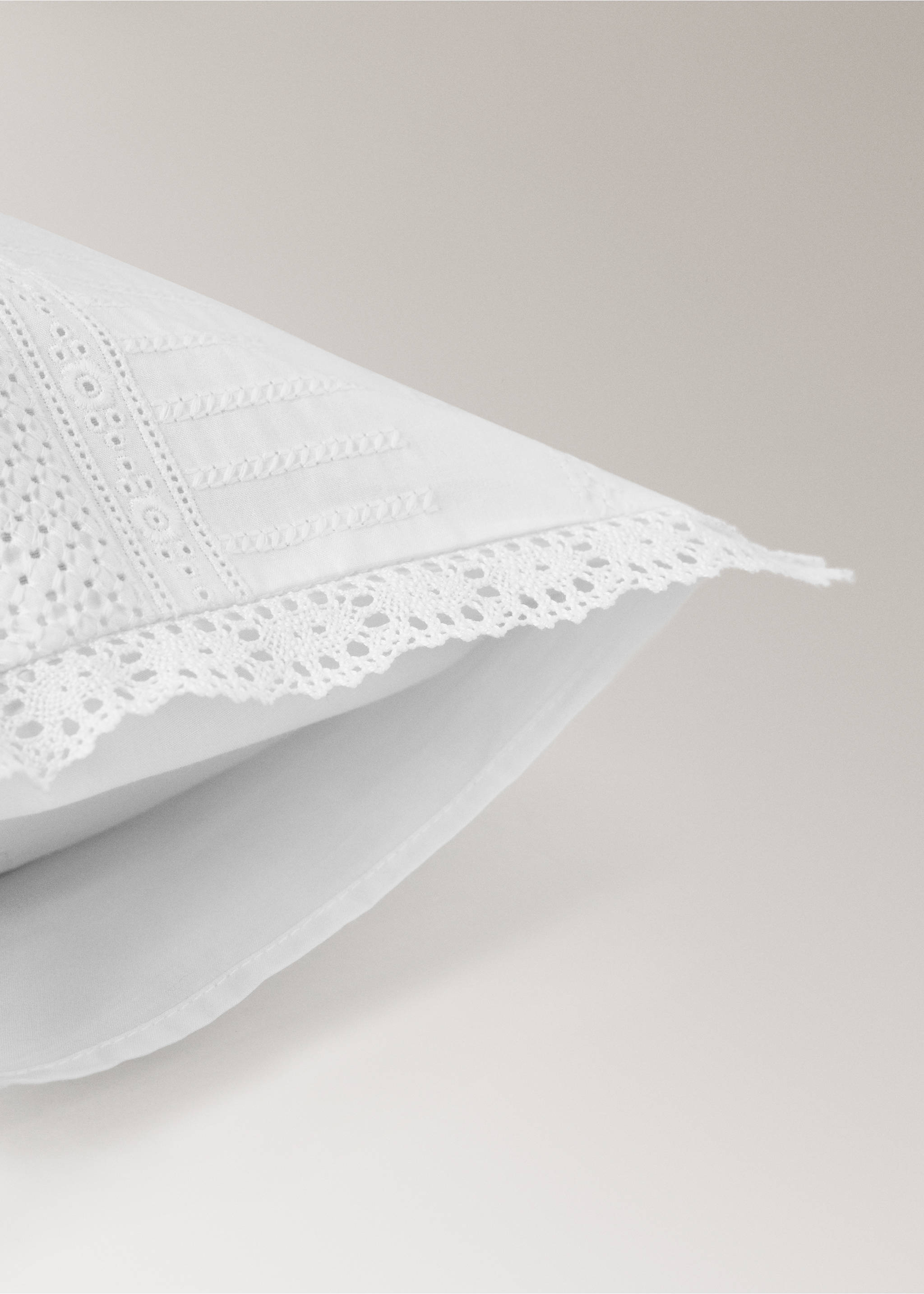 Husă de pernă decorativă pentru copii din bumbac cu broderie, 30x40 cm - Detaliu al articolului 2, Alb. Ref: 27094067-00.