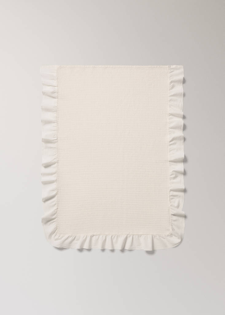 Jacquard-Baumwolldecke mit Volant für die Minibabywiege — Cremeweiß