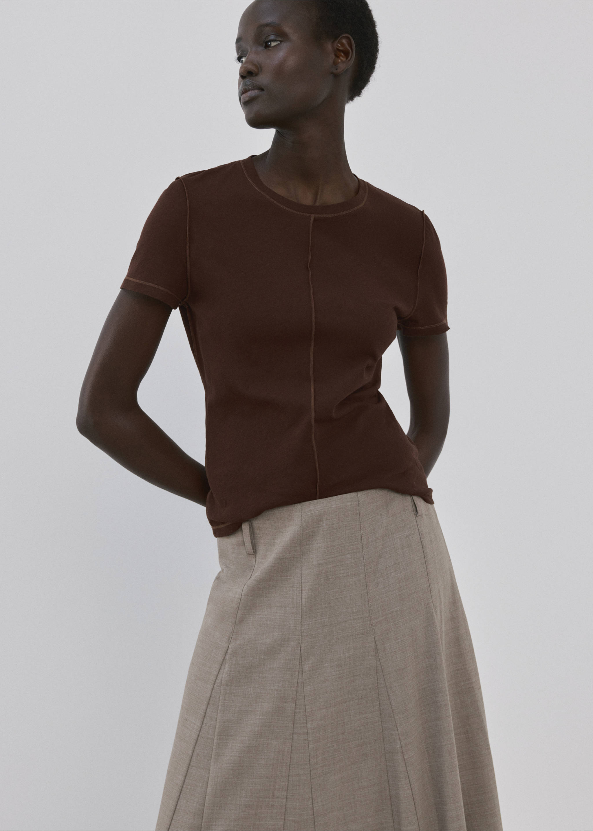 Cotton T-shirt with seams - Medium plane, Brown. Ref: 27094078-00.