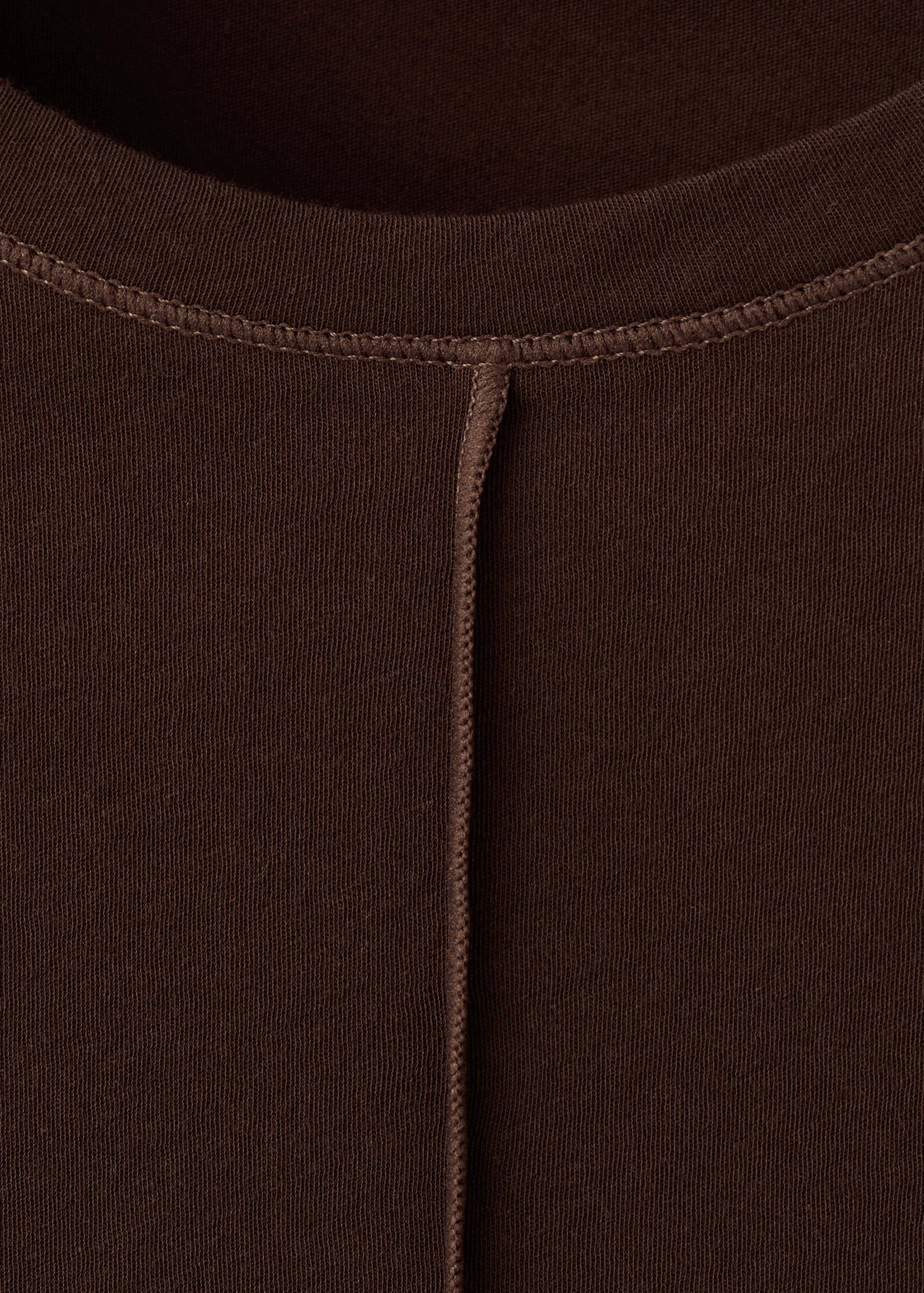 Cotton T-shirt with seams - Details of the article 8