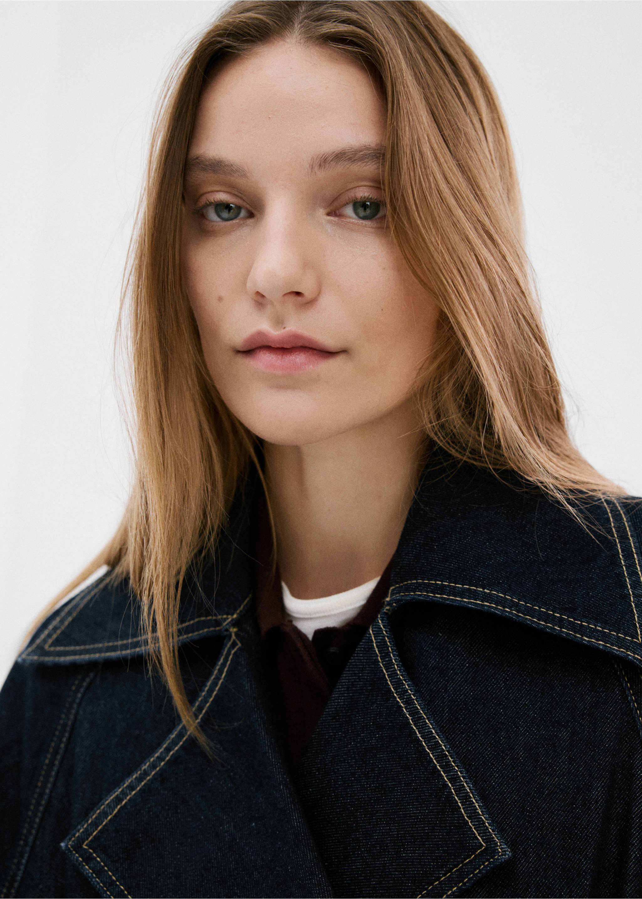 Trench vaquero cinturón - Detalle del artículo 1, Azul. Ref: 27094080-00.