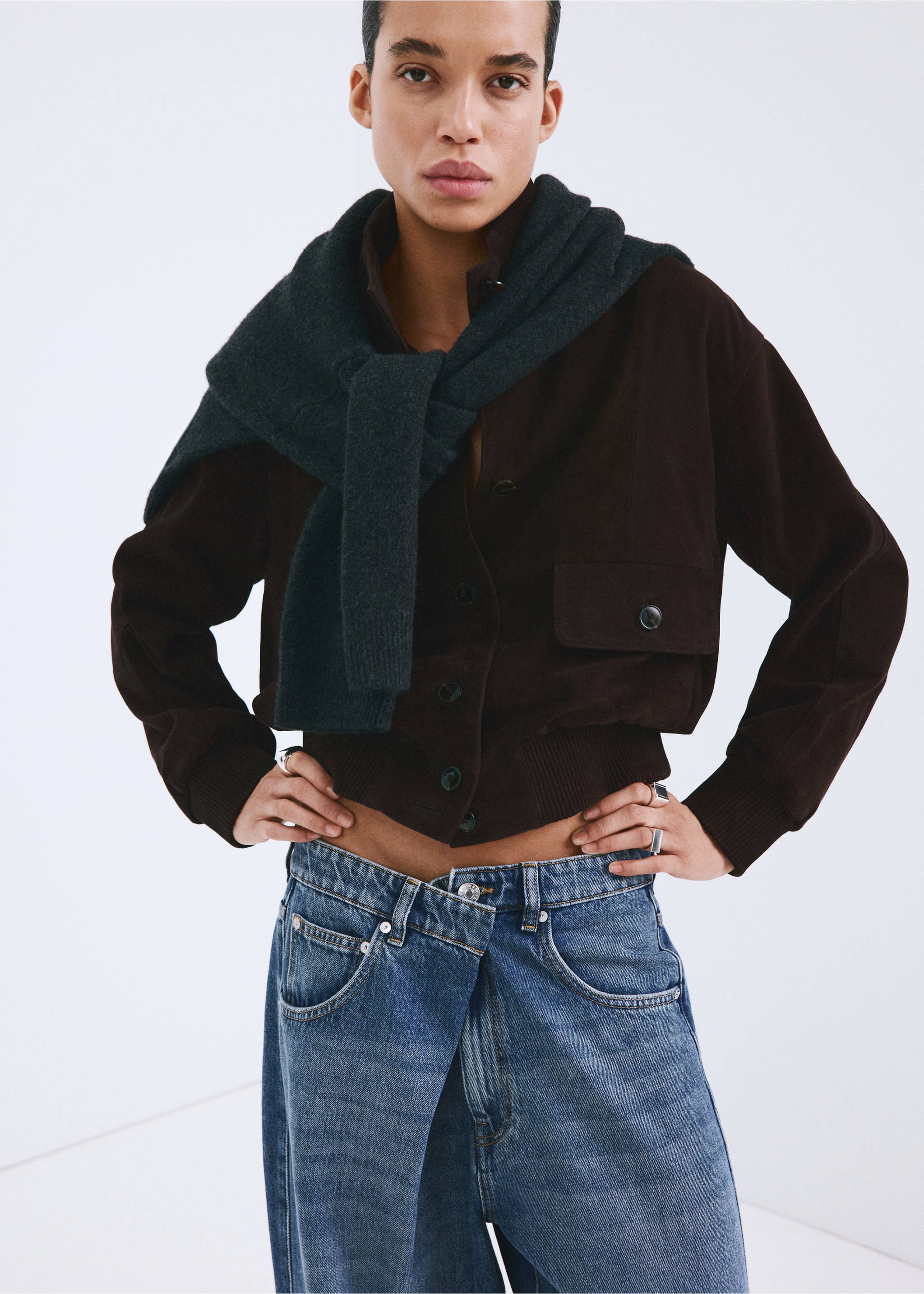 Mid-rise balloon jeans - Details of the article 4, Medium Blue. Ref: 27094094-00.