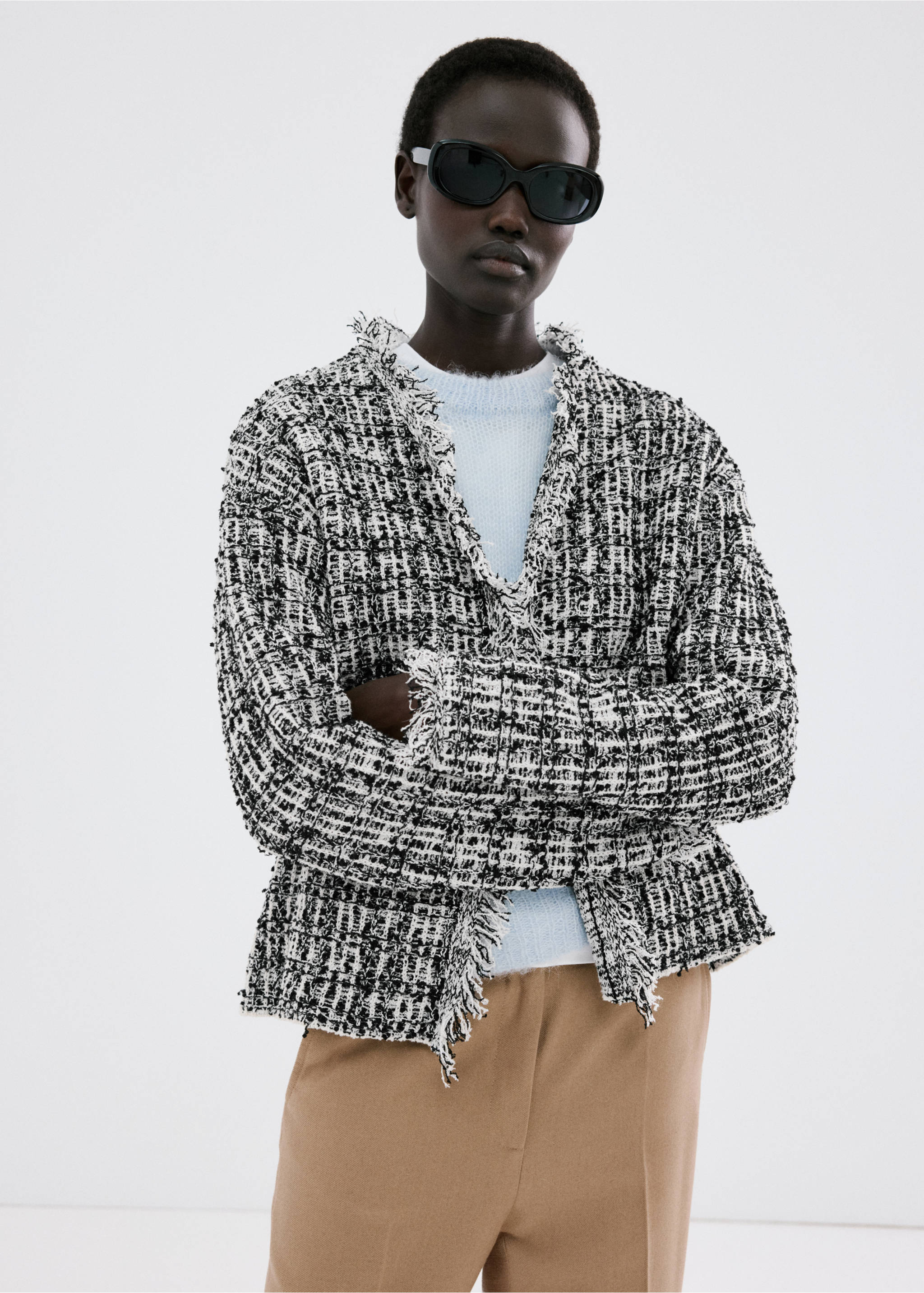 Chaqueta tweed oversize - Plano medio, Negro. Ref: 27094097-00.