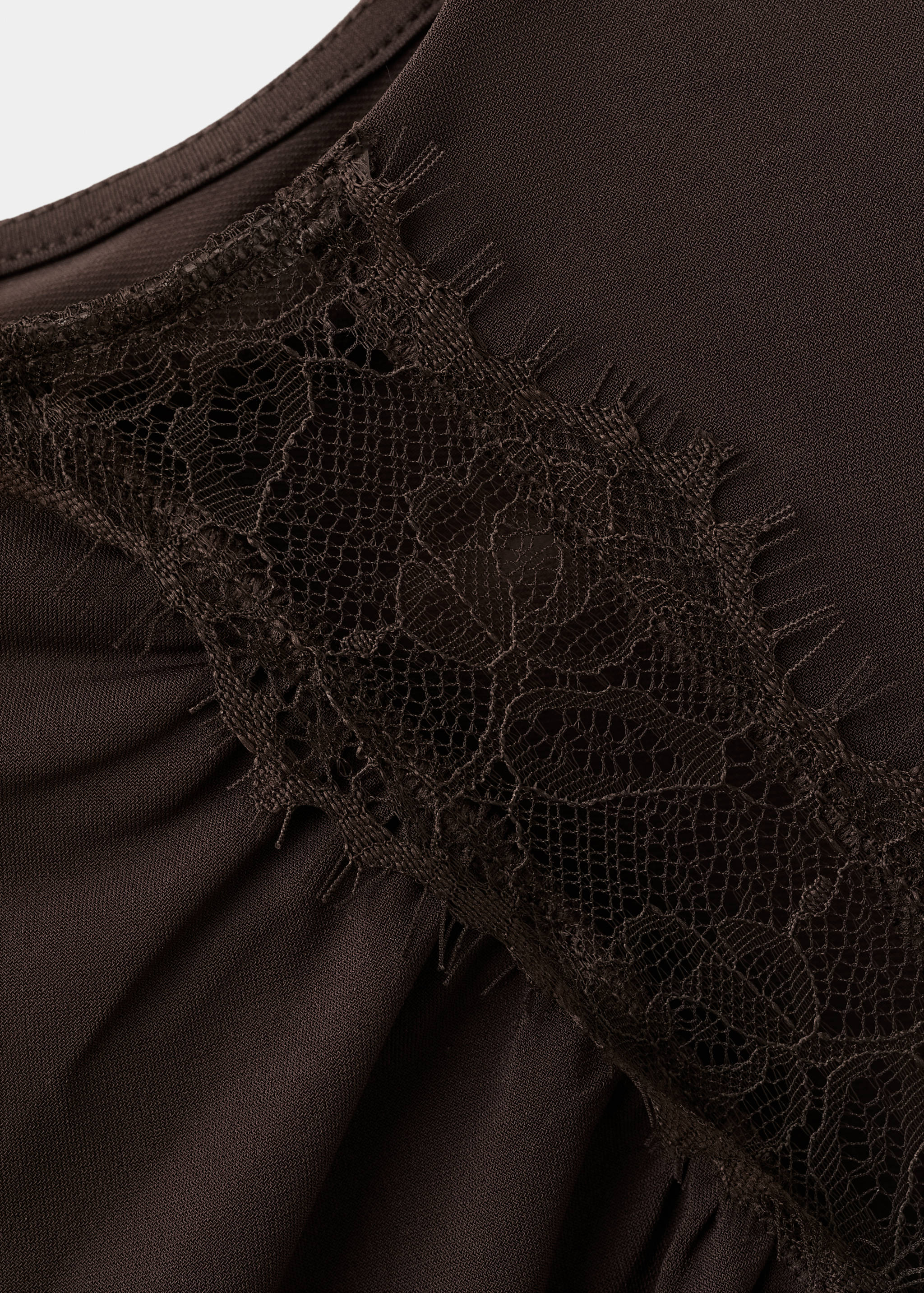 Ruched fitted top - Details of the article 8