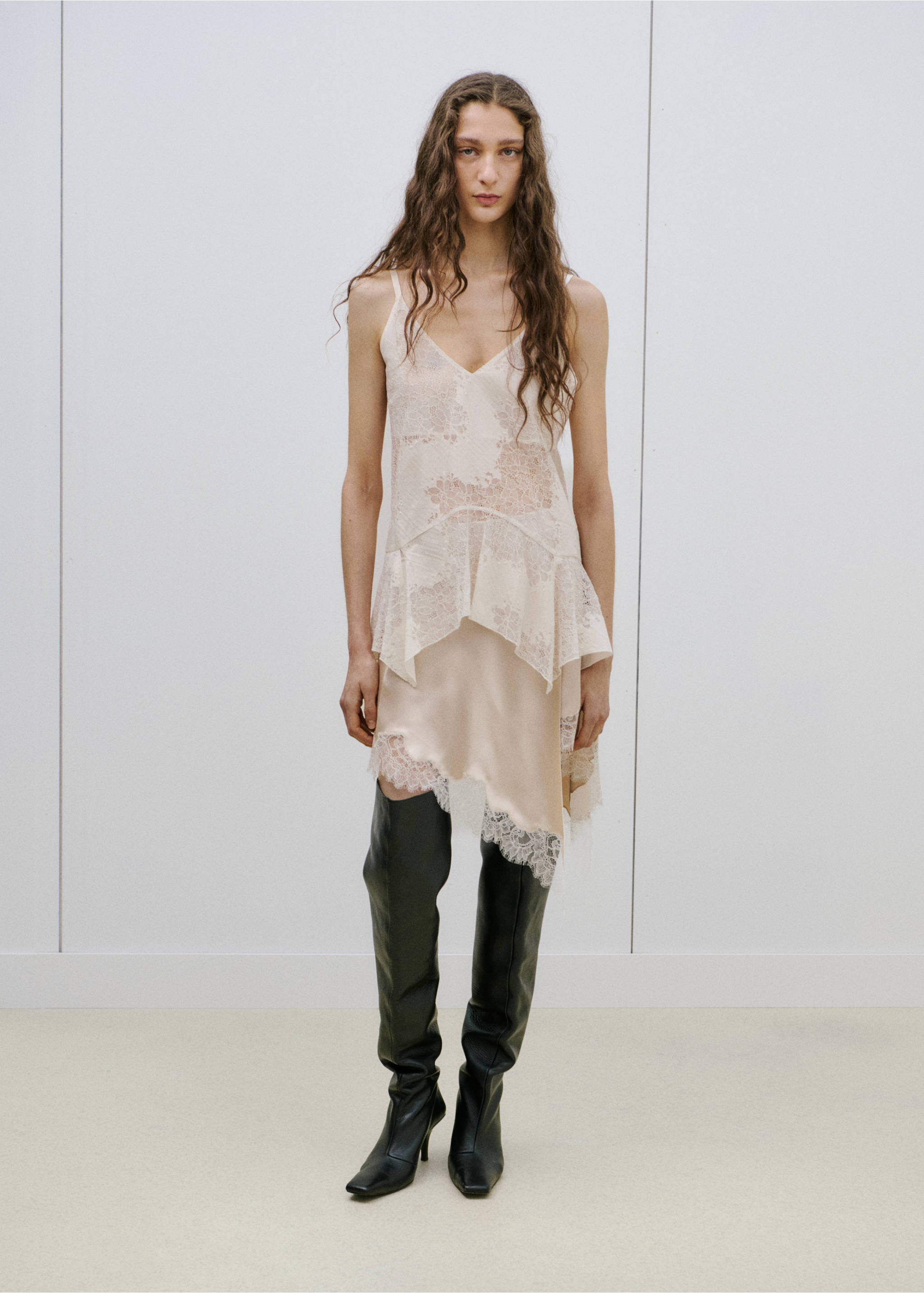 Lace top - General plane, Ecru. Ref: 27094100-00.