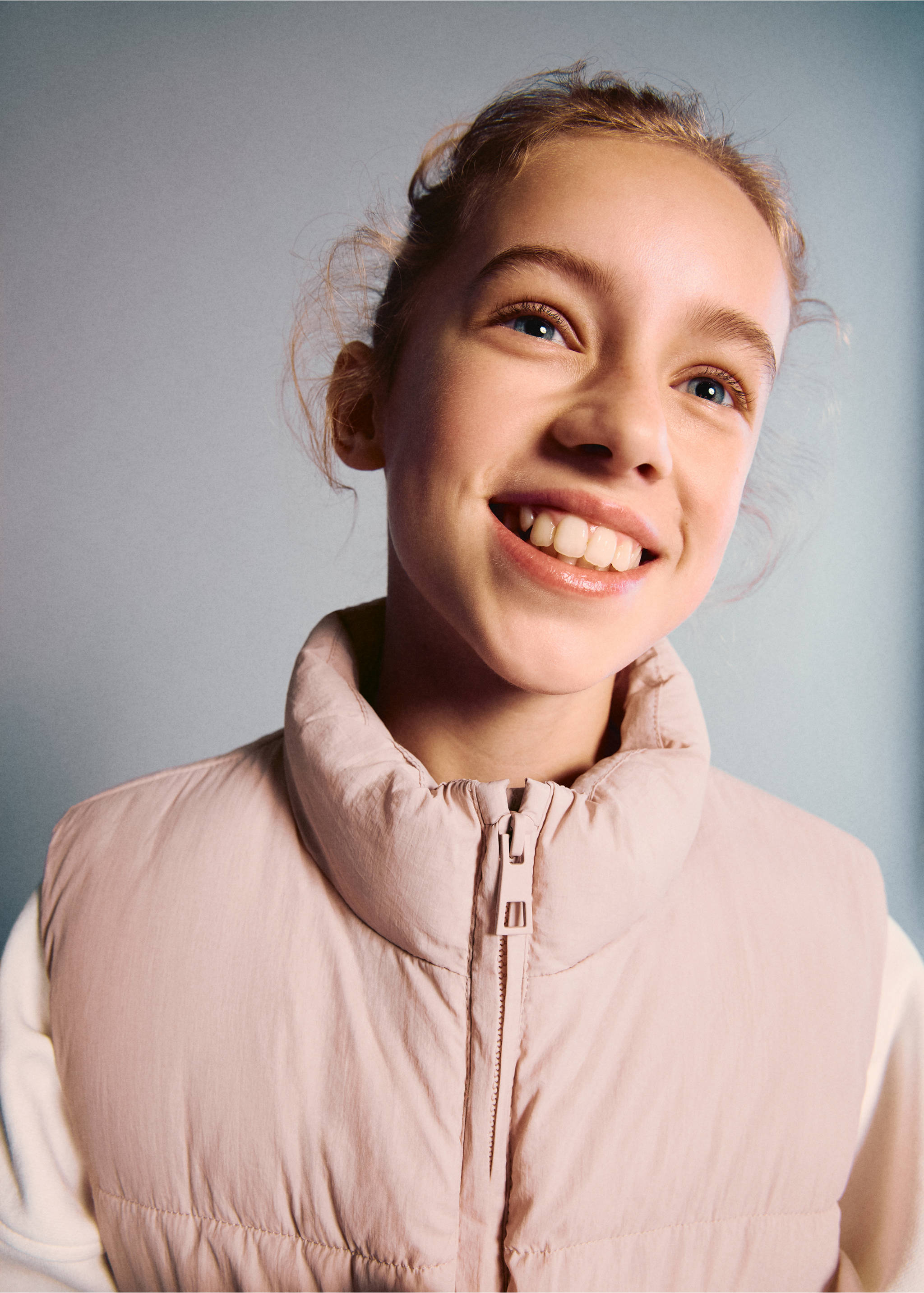 Quilted gilet - Details of the article 1, Pink. Ref: 27094403-00.