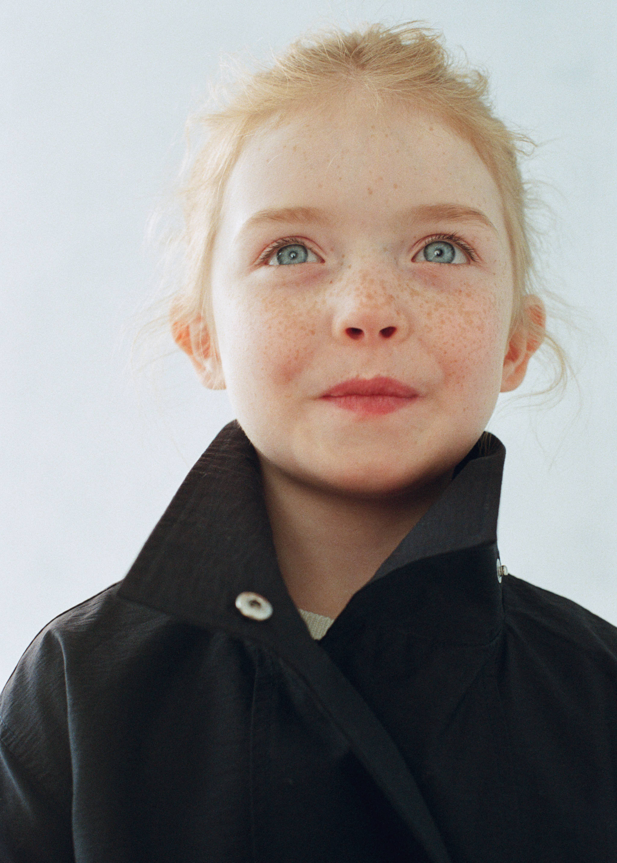 Buttoned jacket - Details of the article 5