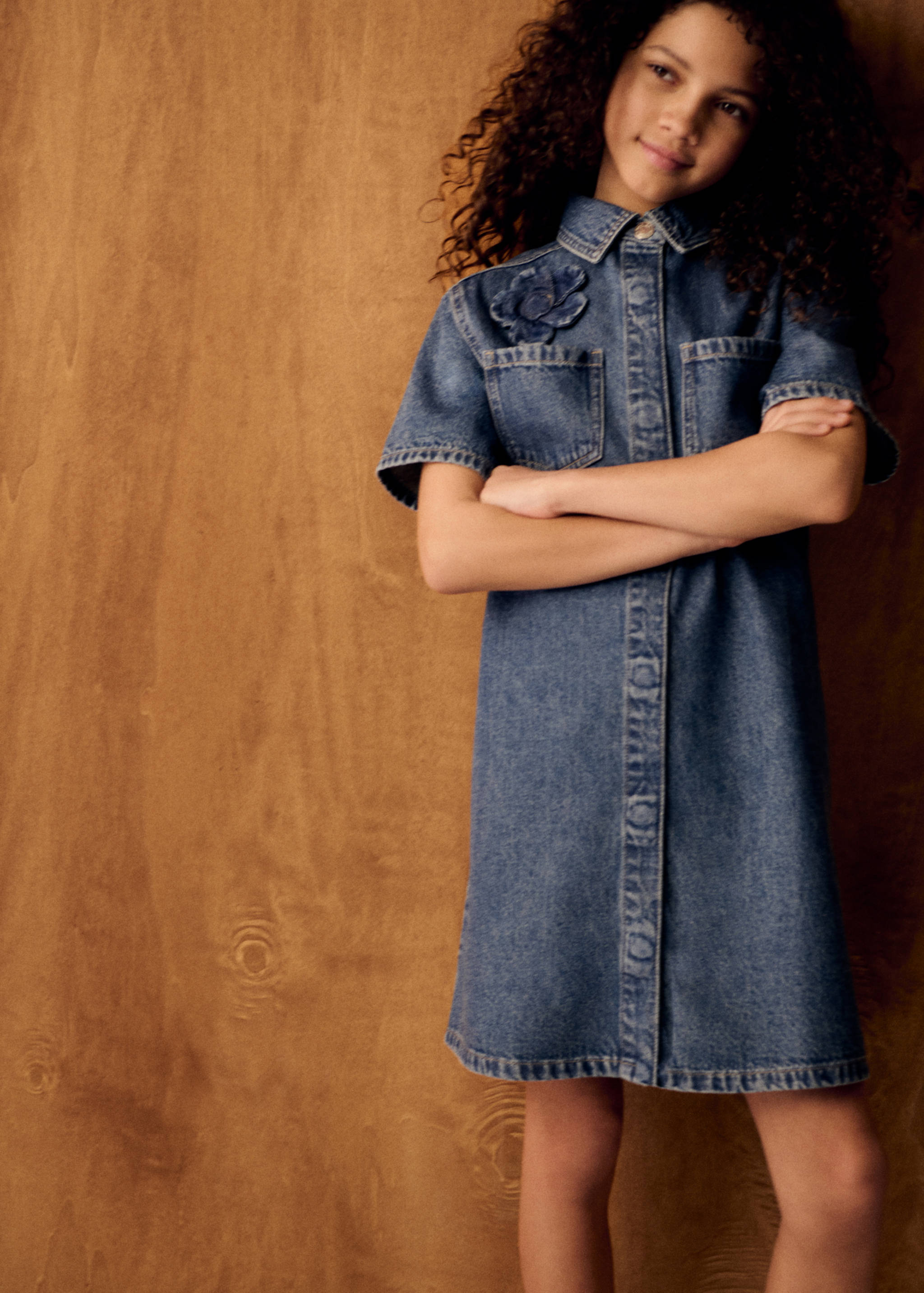 Denim dress with flower detail - Details of the article 5