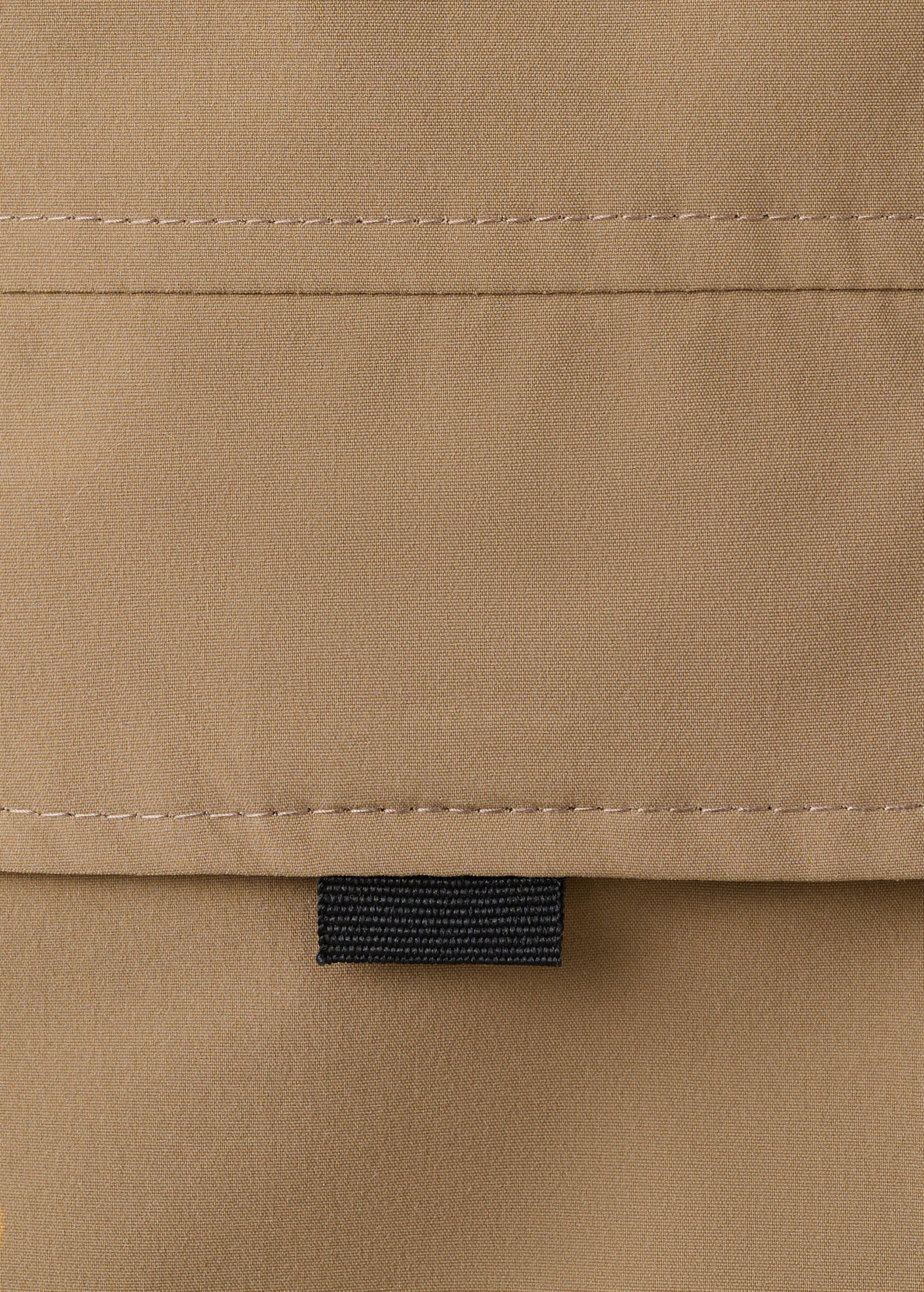 Hooded jacket with pockets - Details of the article 8