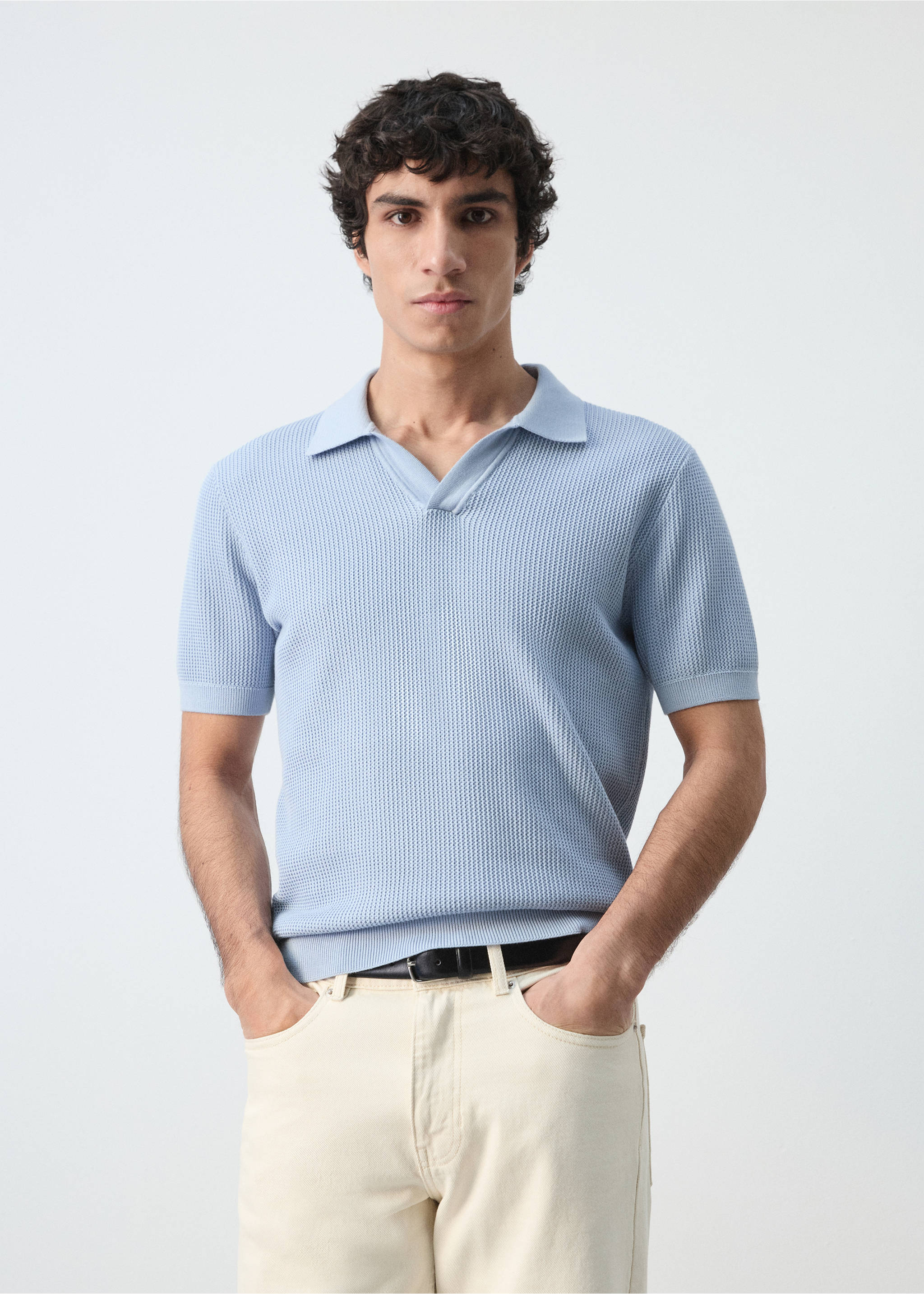 Strukturiertes Strick-Poloshirt aus 100 % Baumwolle - Mittlere Ansicht, Himmelblau. Ref: 27094425-00.