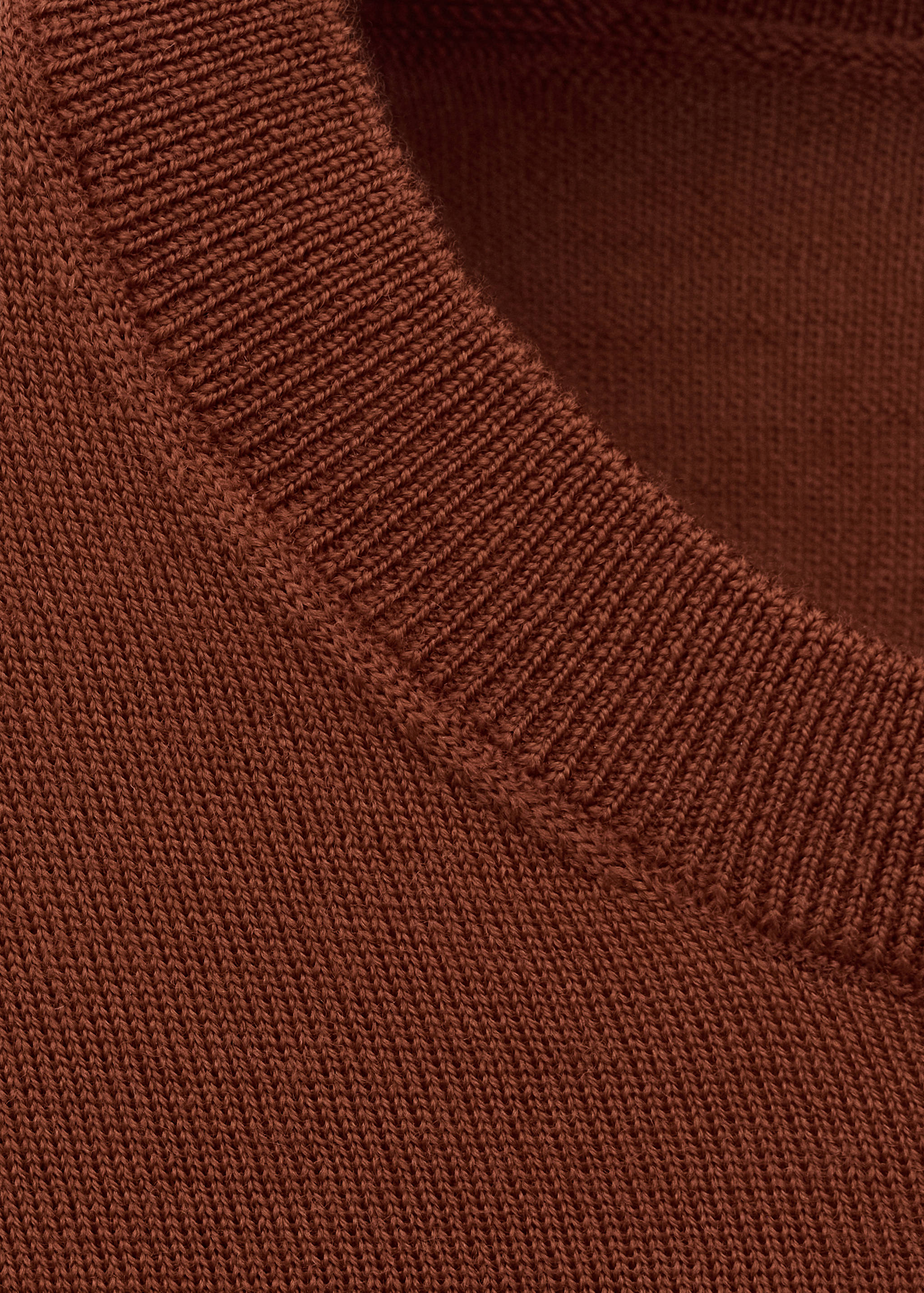 100% wool round-neck sweater - Details of the article 8