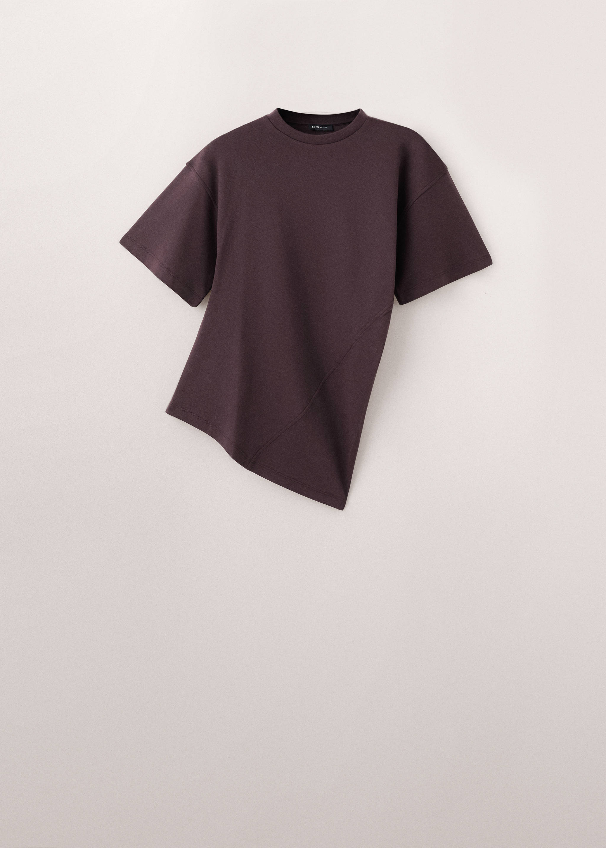 Fitted cotton T-shirt with asymmetric hem - Article without model