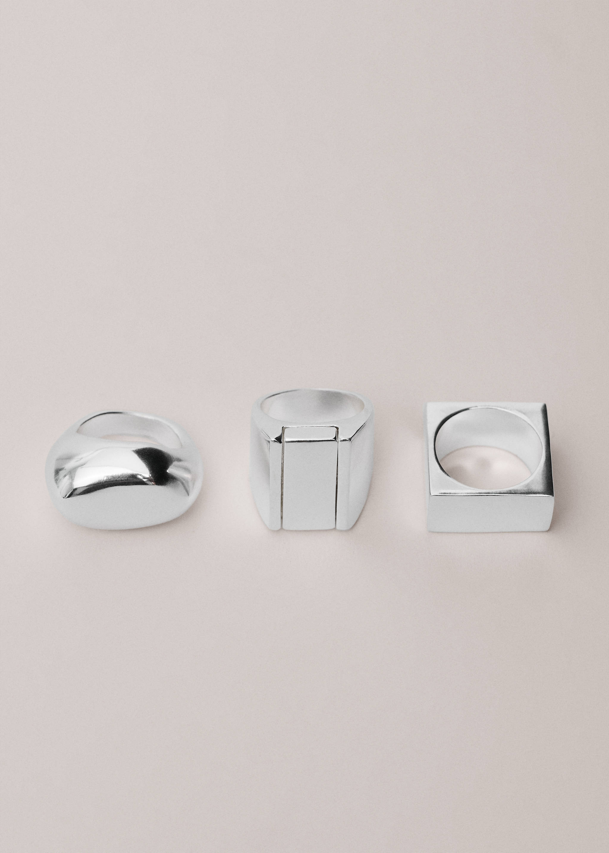 مجموعة من 3 خواتم - منتج دون نموذج