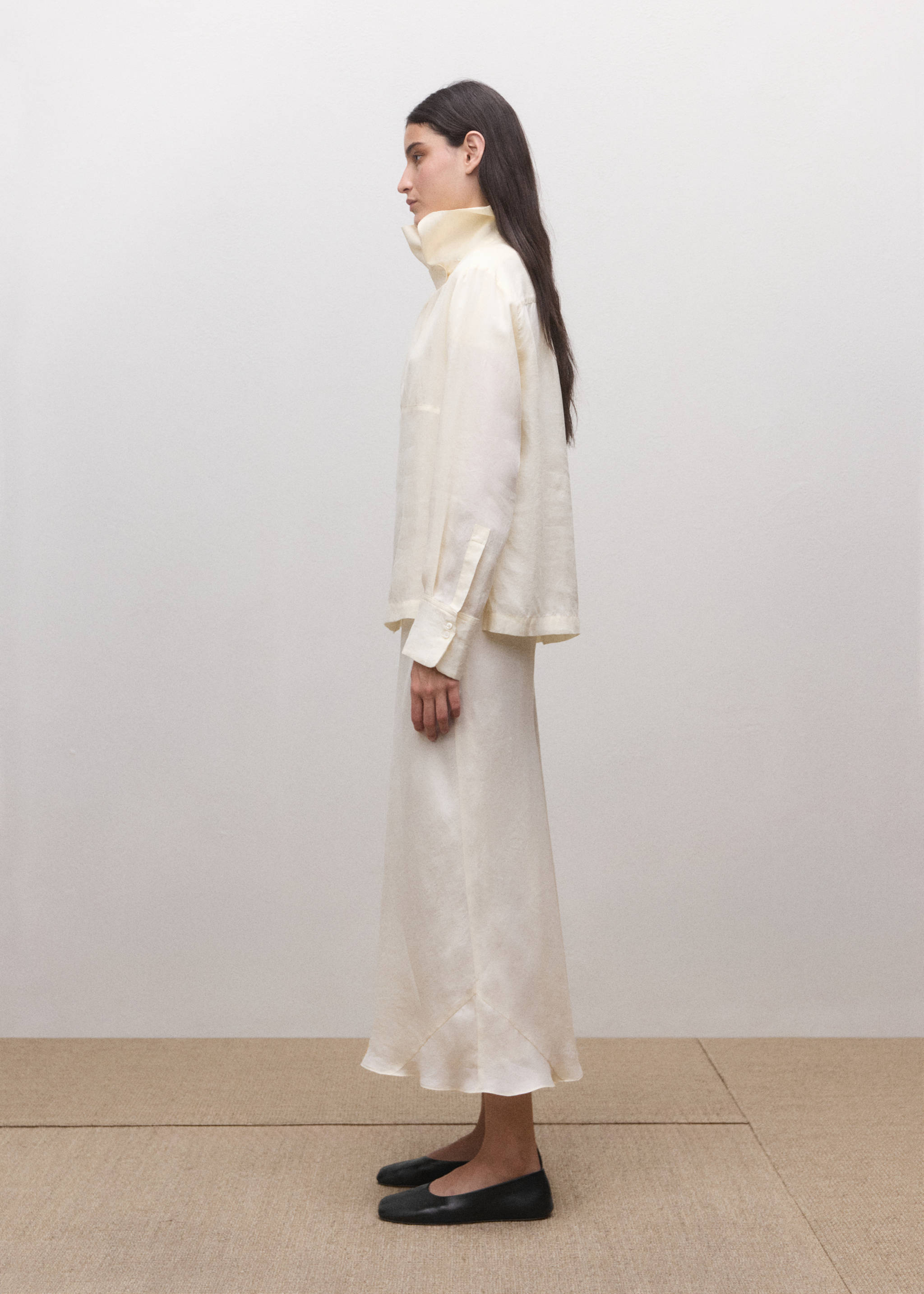 قميص ليوسيل برقبة عالية - تفاصيل المنتج 2, بيج فاتح. Ref: 27094446-00.