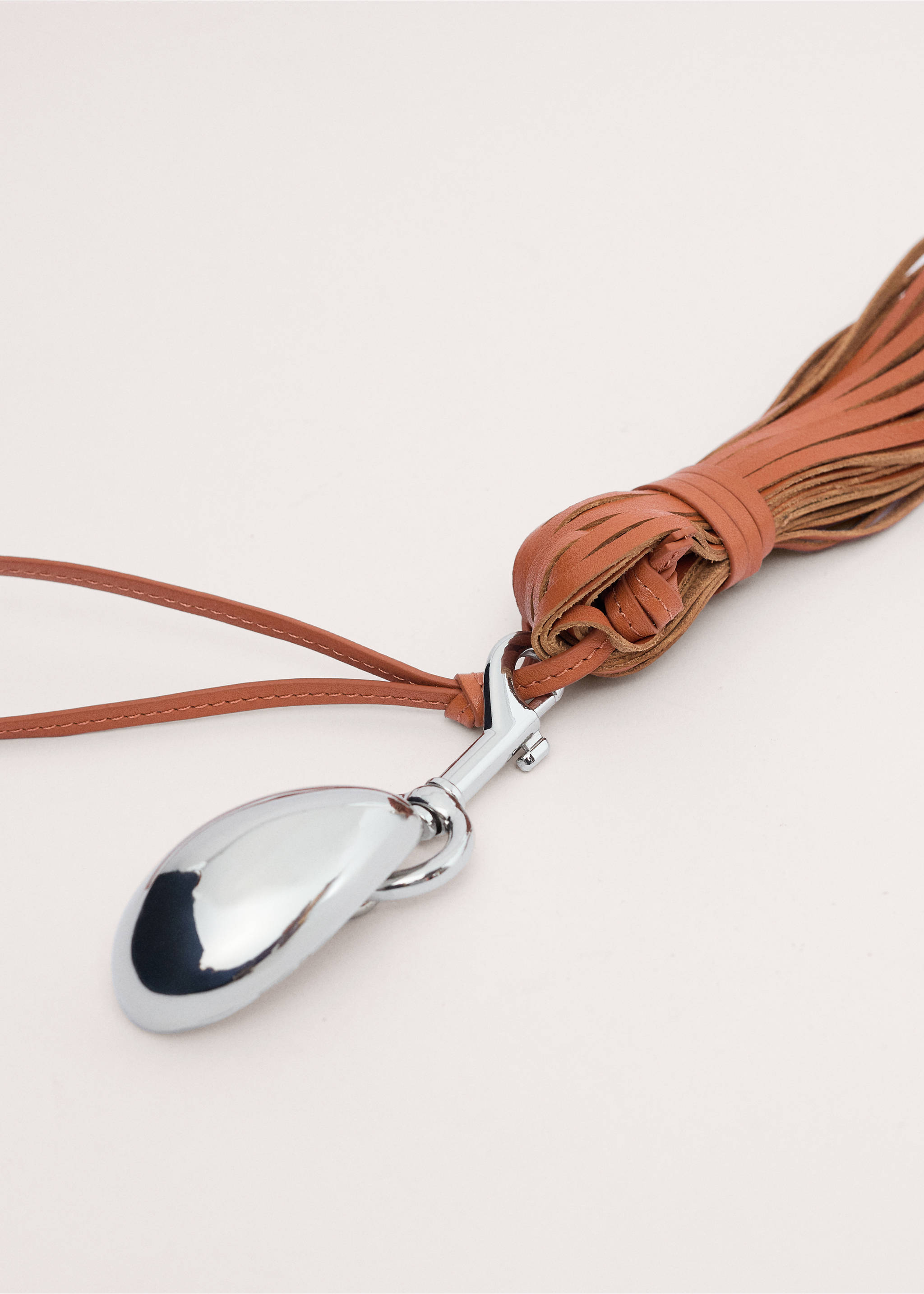 Fringed leather keyring - Medium plane, Orange. Ref: 27094449-00.