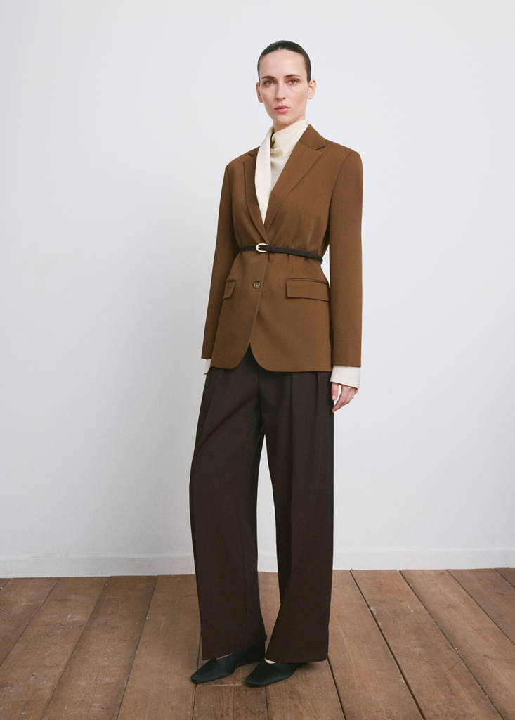 Straight jacket with flap pockets — Caramel