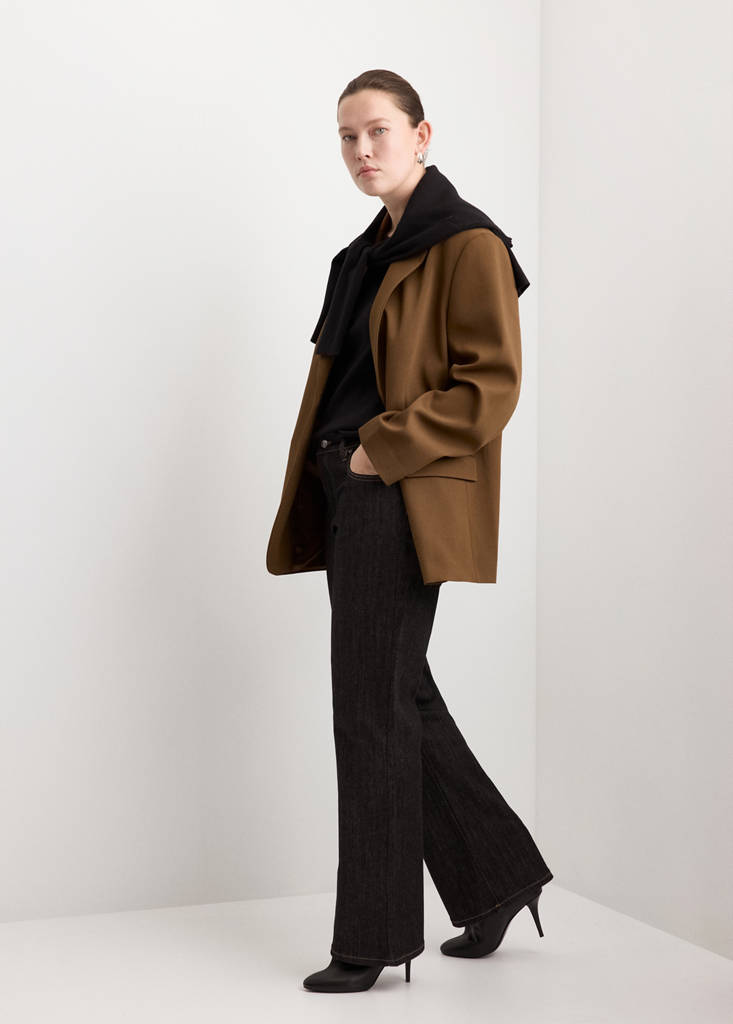 Straight jacket with flap pockets — Caramel