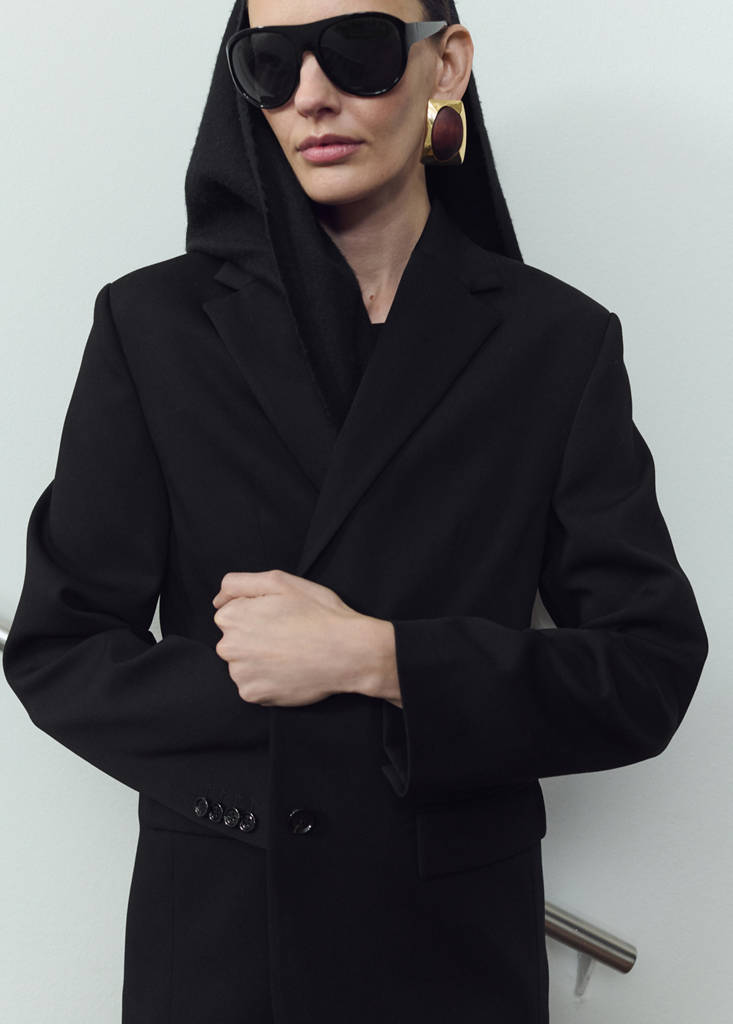 Straight jacket with flap pockets — Black