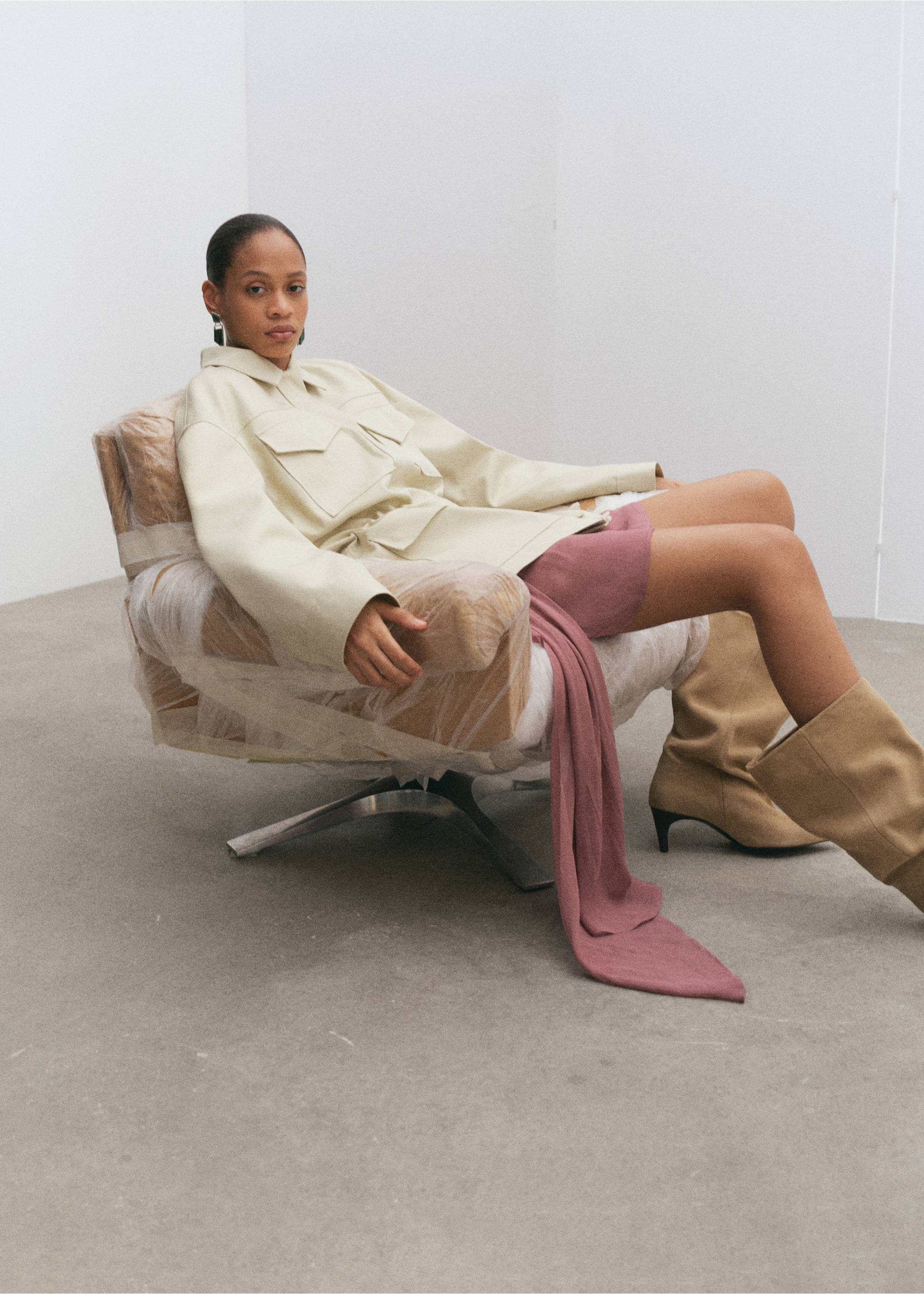 Parka oversize avec poches - Détail de l'article 1, Écru. Ref: 27094780-00.