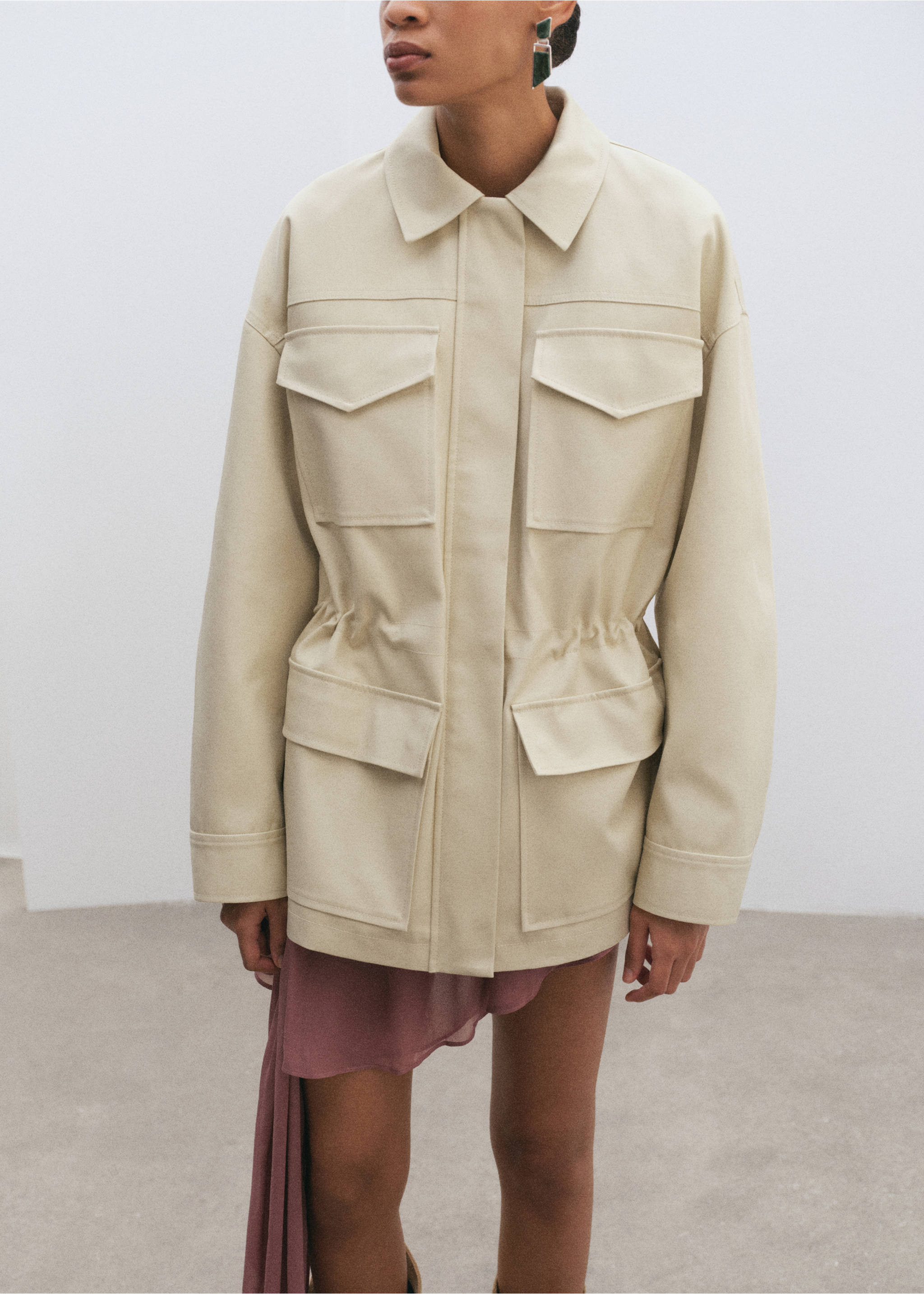 Parka oversize avec poches - Détail de l'article 6, Écru. Ref: 27094780-00.