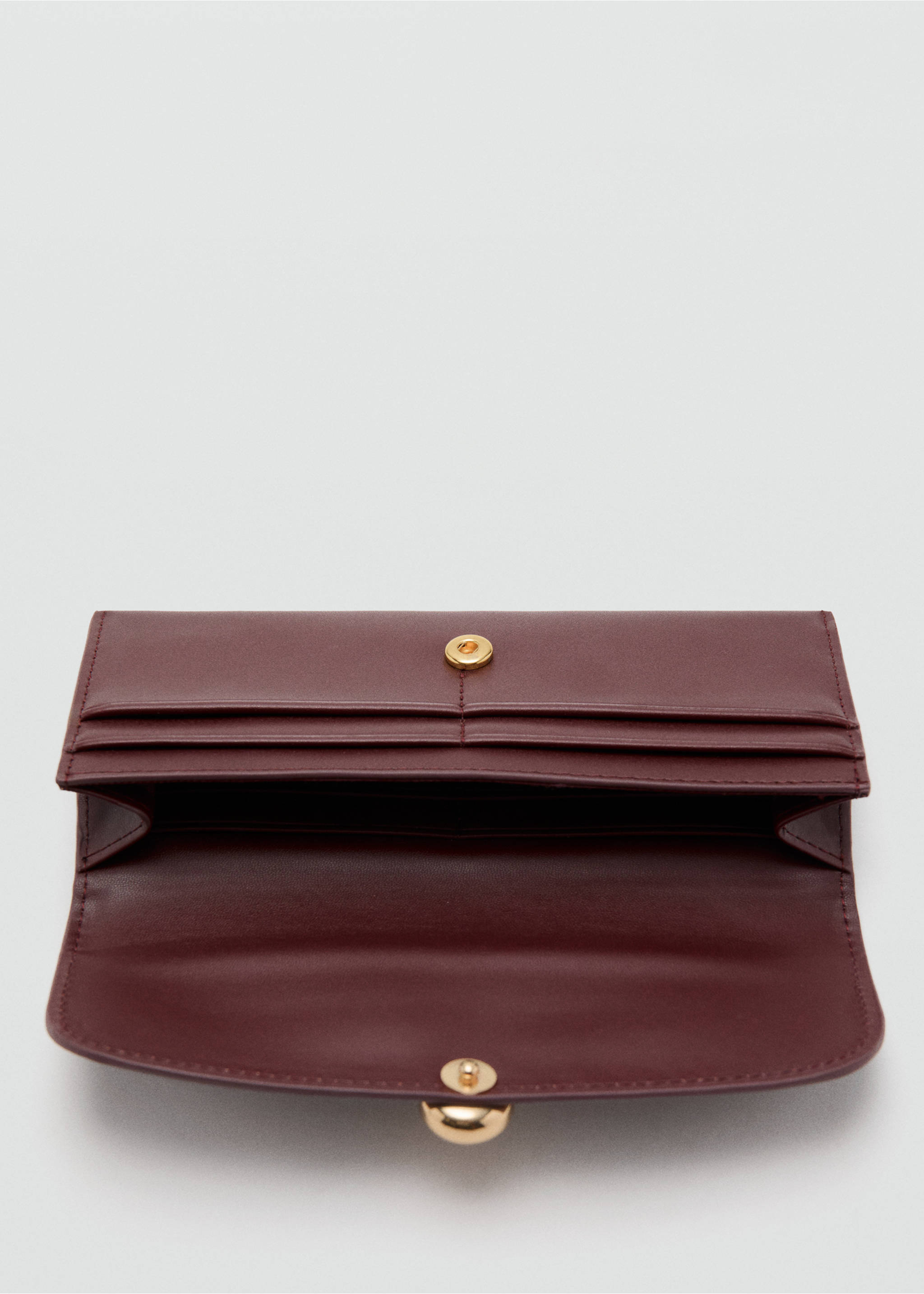 Jewel button flap purse - Details of the article 2, Burgundy. Ref: 27094784-00.
