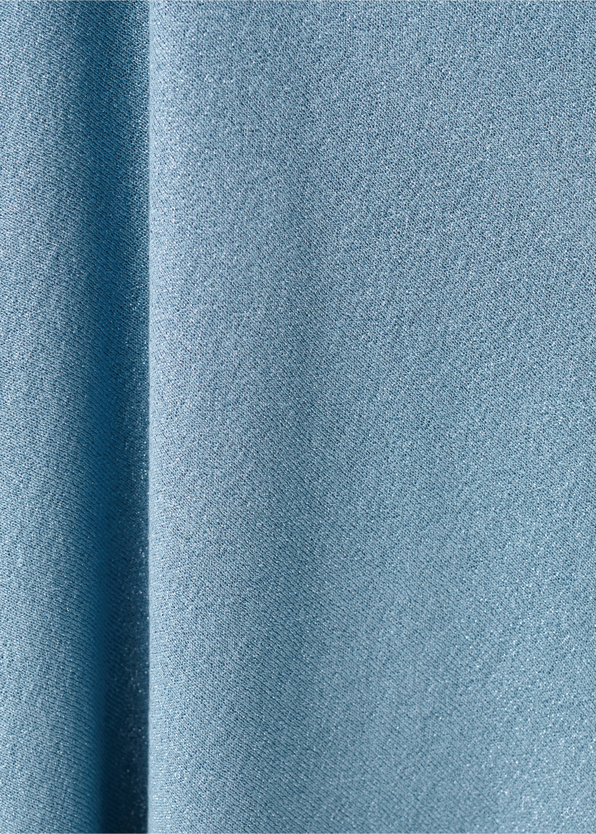 Capa de malha assimétrica - Pormenor do artigo 0, Azul. Ref: 27095811-00.