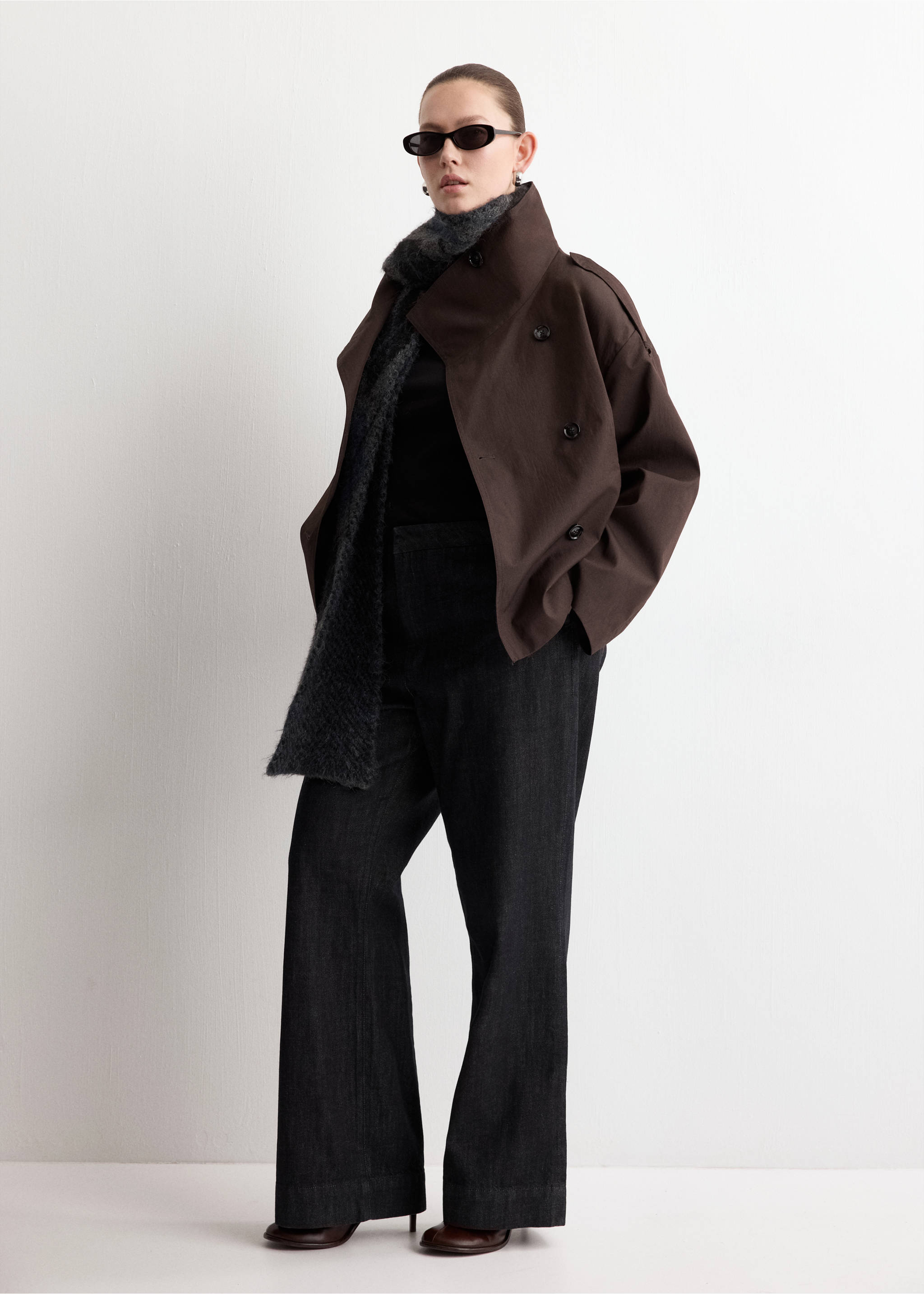 Trench crop coll embut - Detall de l'article 3, Xocolata. Ref: 27095814-00.
