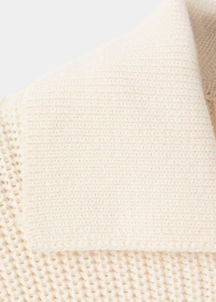 Knitted buttoned jacket — Ecru