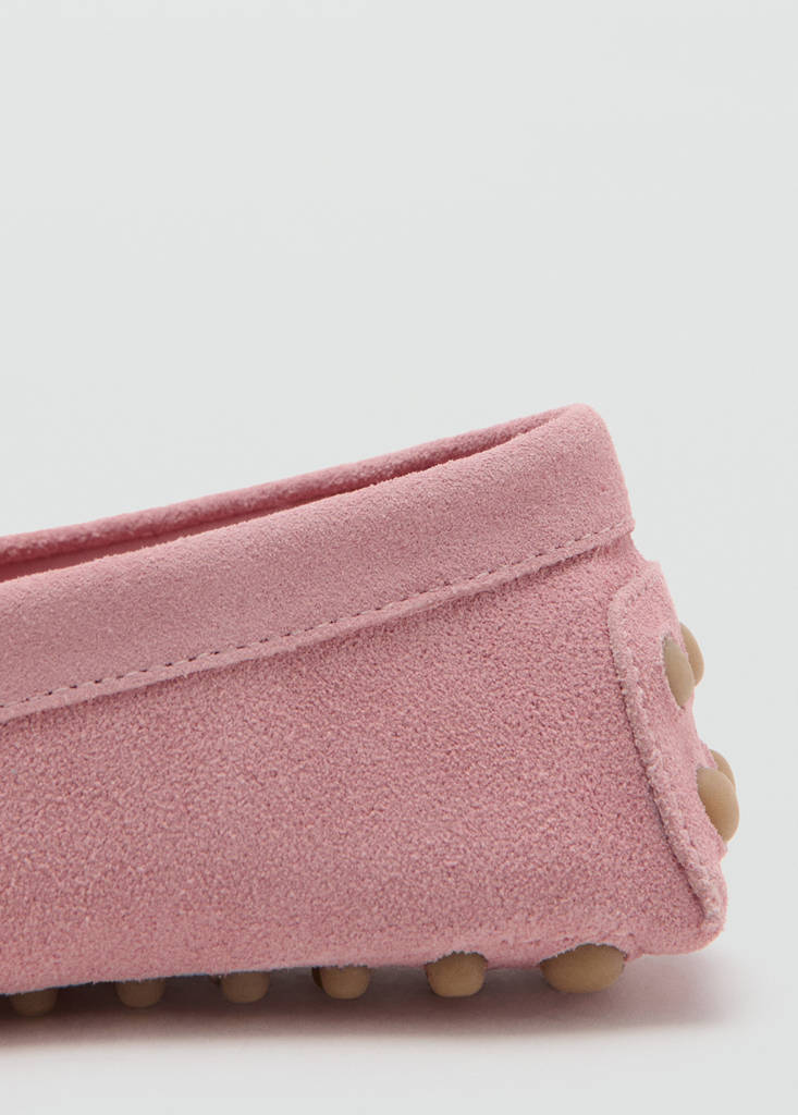 Gefalteter Mokassin aus Veloursleder mit Raffungen — Rosa