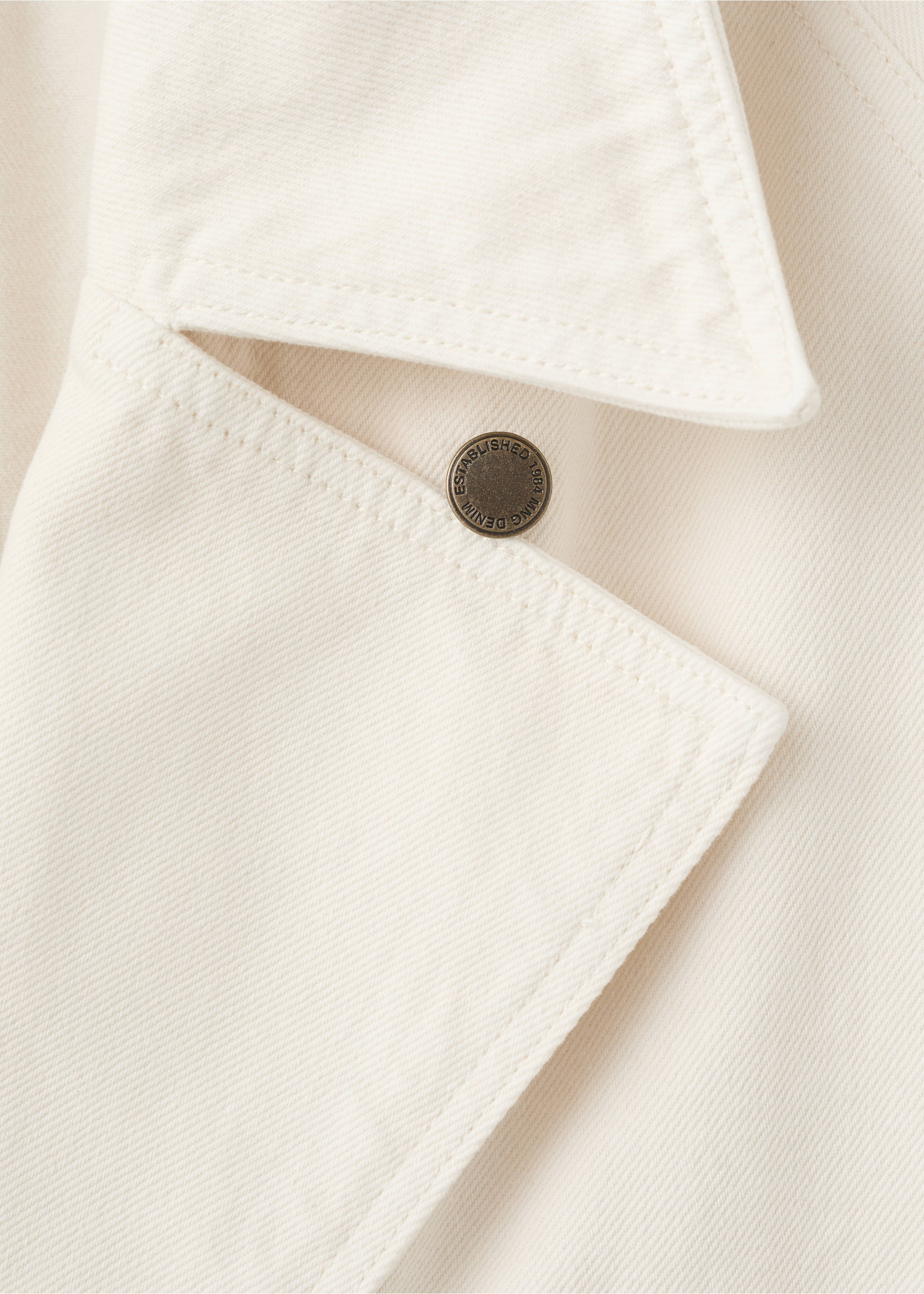 Cotton trench with maxi lapels and belt - Details of the article 8, Off White. Ref: 27095829-00.